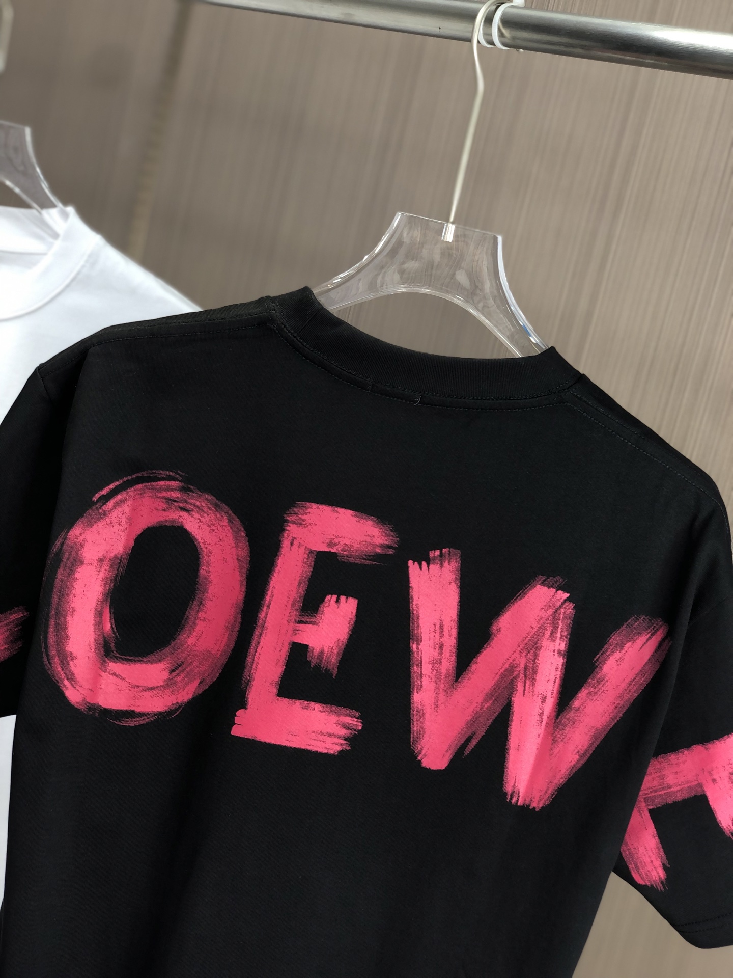 2025 Spring/Summer Collection: CJ Loewe’s Tweed Cotton with Rounded Sleeves (20 words) - 图片 9
