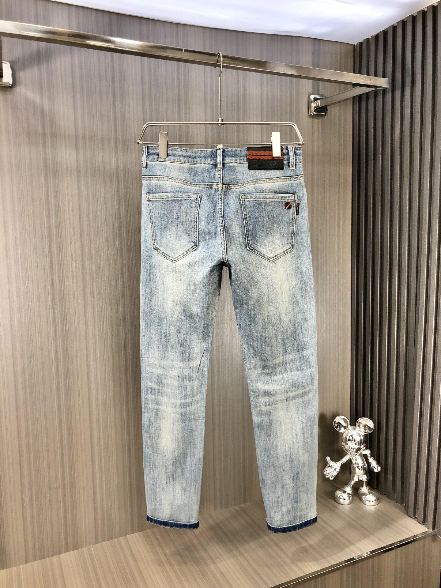 Zegna Men's Light Wash Denim Jeans - Soft, Comfortable, and Stylish 2 i1747218444128 1949 0 1