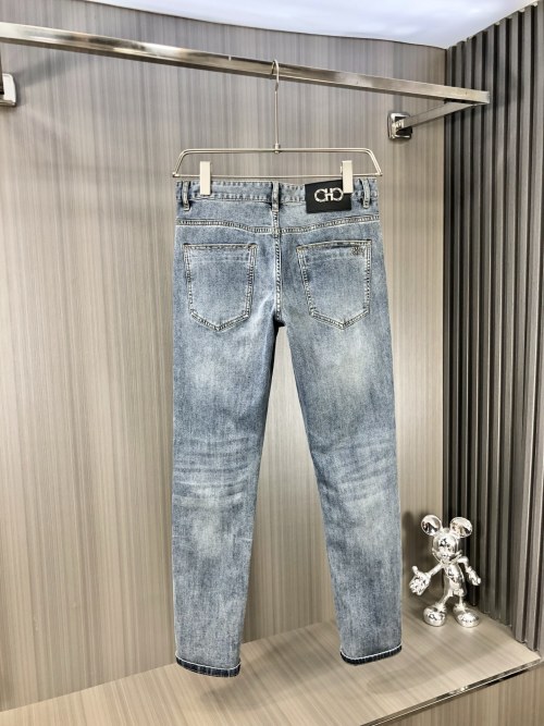 Jean Délavé pour Homme CHO 2025 : Confort Premium et Style Décontracté 1 Jean Délavé pour Homme CHO 2025 : Confort Premium et Style Décontracté