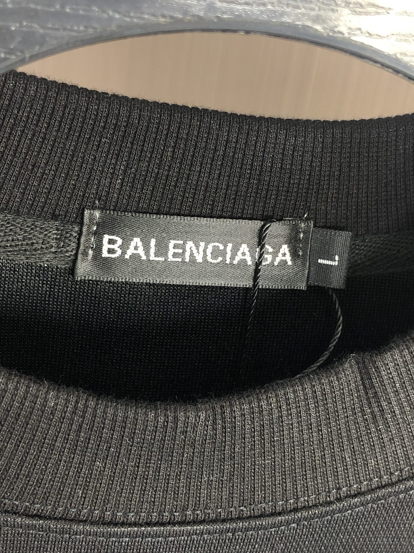 。巴黎世家。2025秋冬新款字母logo针织棉卫衣T恤 渠道精品！都市系列产物，奢华程度满分的字母log