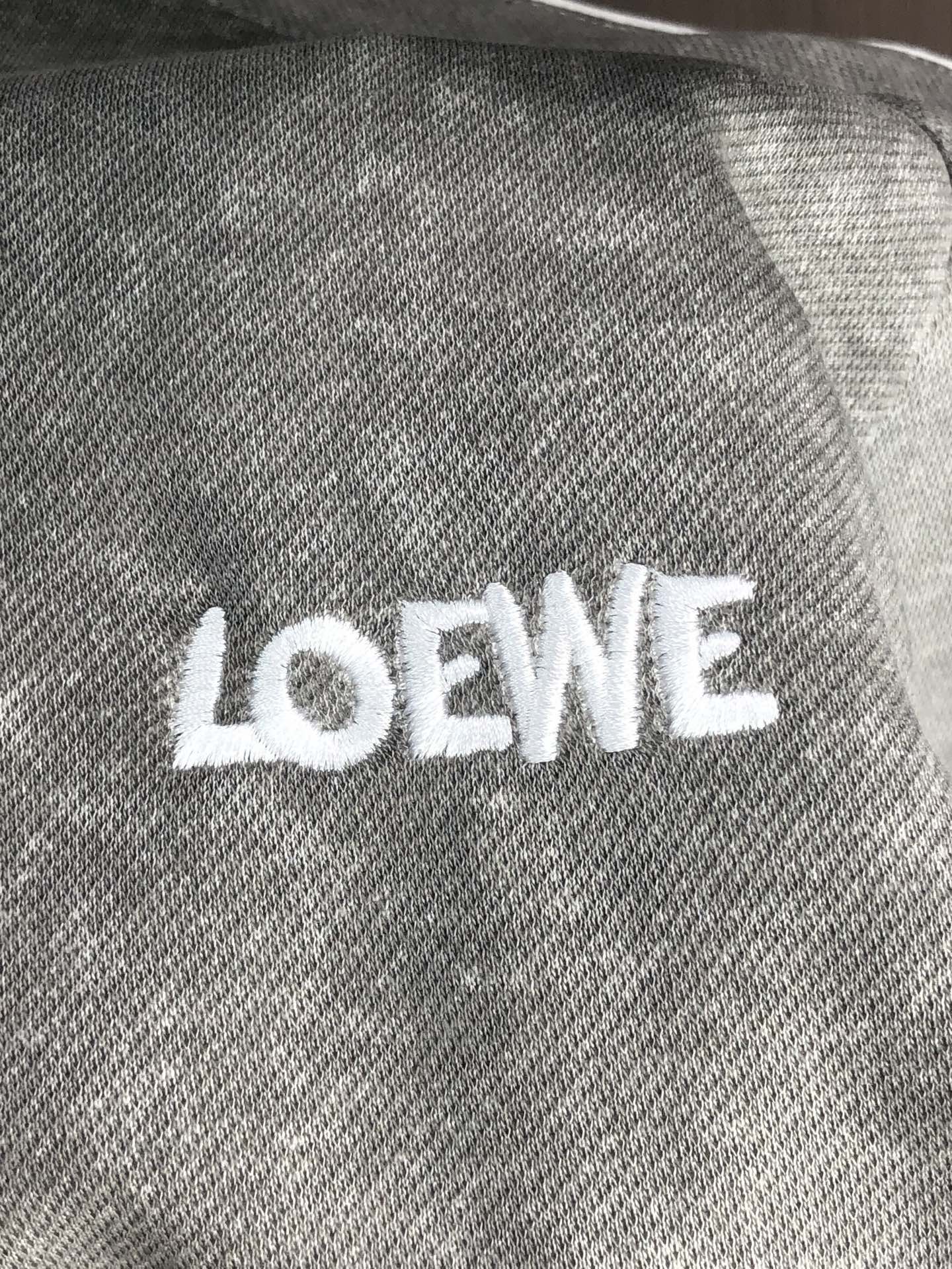 。罗意威。2025秋冬新款字母logo针织棉卫衣T恤 渠道精品！都市系列产物，奢华程度满分的字母logo