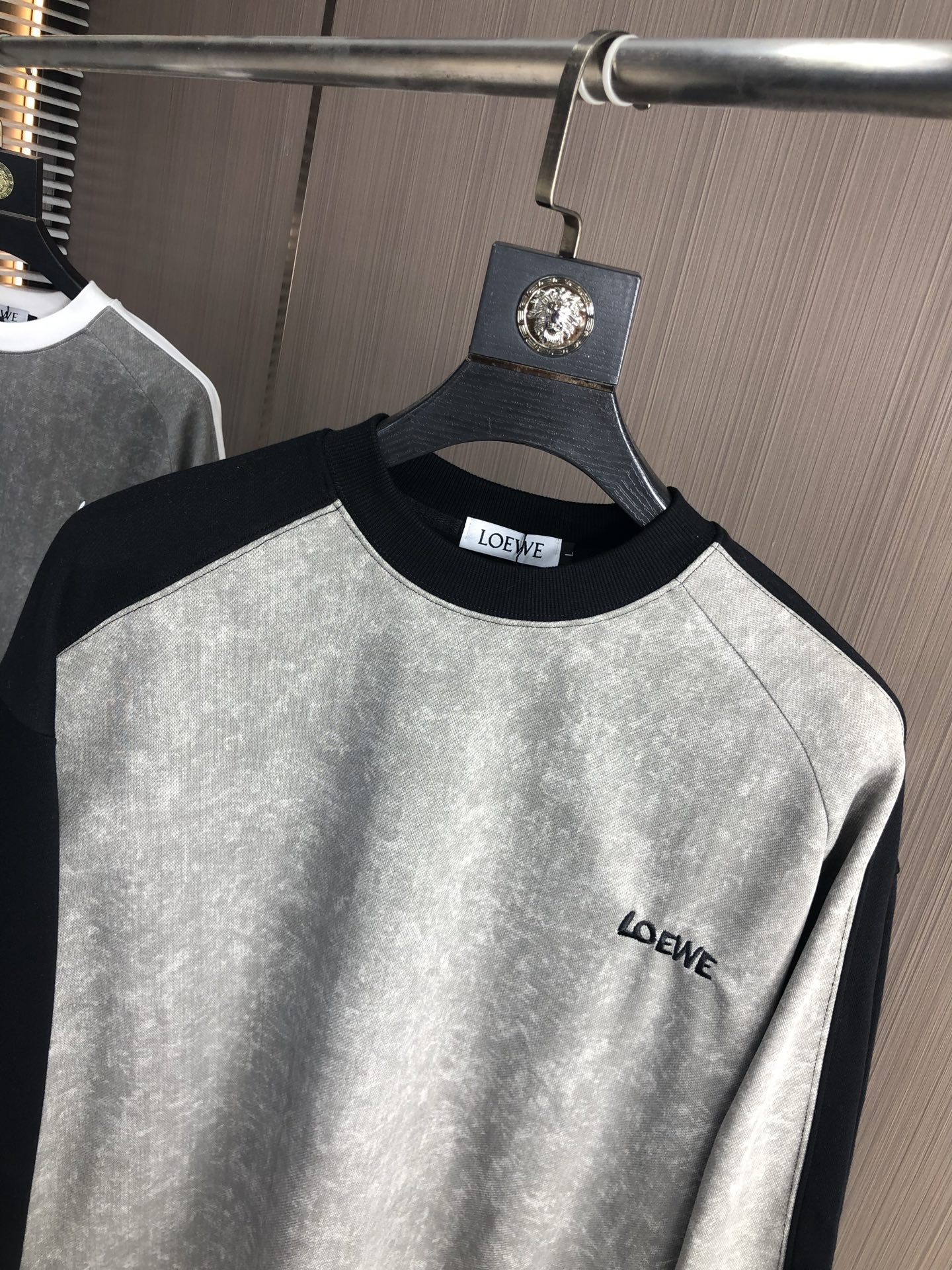 。罗意威。2025秋冬新款字母logo针织棉卫衣T恤 渠道精品！都市系列产物，奢华程度满分的字母logo