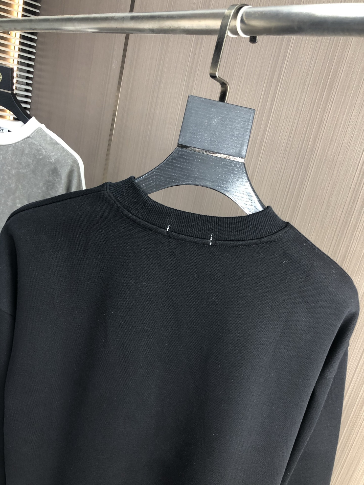 。罗意威。2025秋冬新款字母logo针织棉卫衣T恤 渠道精品！都市系列产物，奢华程度满分的字母logo