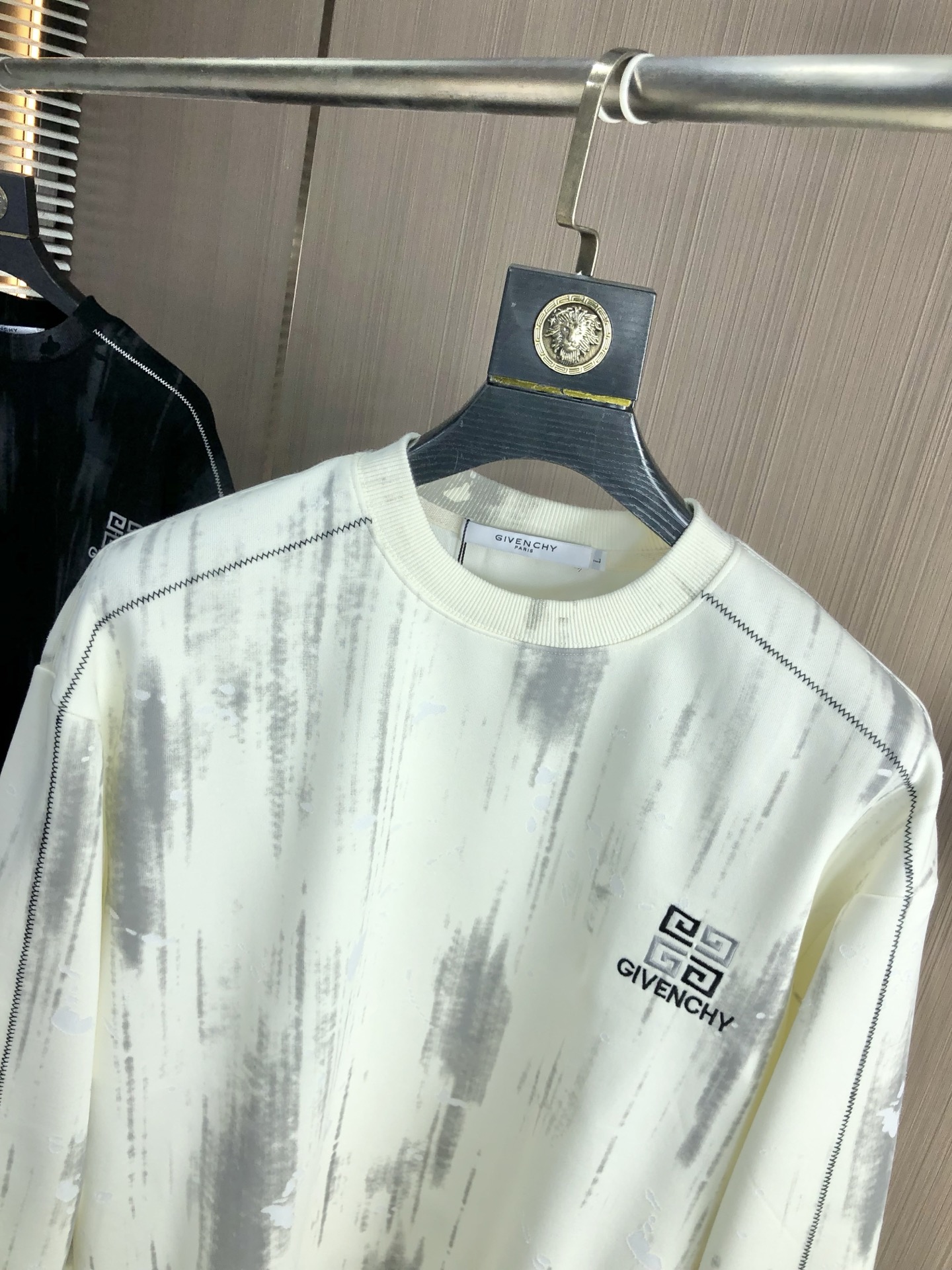 。纪梵希。2025秋冬新款字母logo针织棉卫衣T恤 渠道精品！都市系列产物，奢华程度满分的字母logo