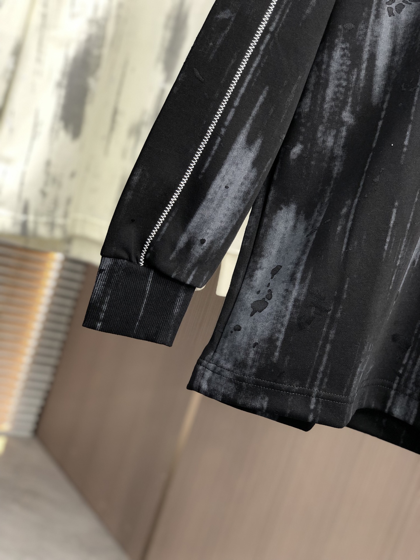 。纪梵希。2025秋冬新款字母logo针织棉卫衣T恤 渠道精品！都市系列产物，奢华程度满分的字母logo