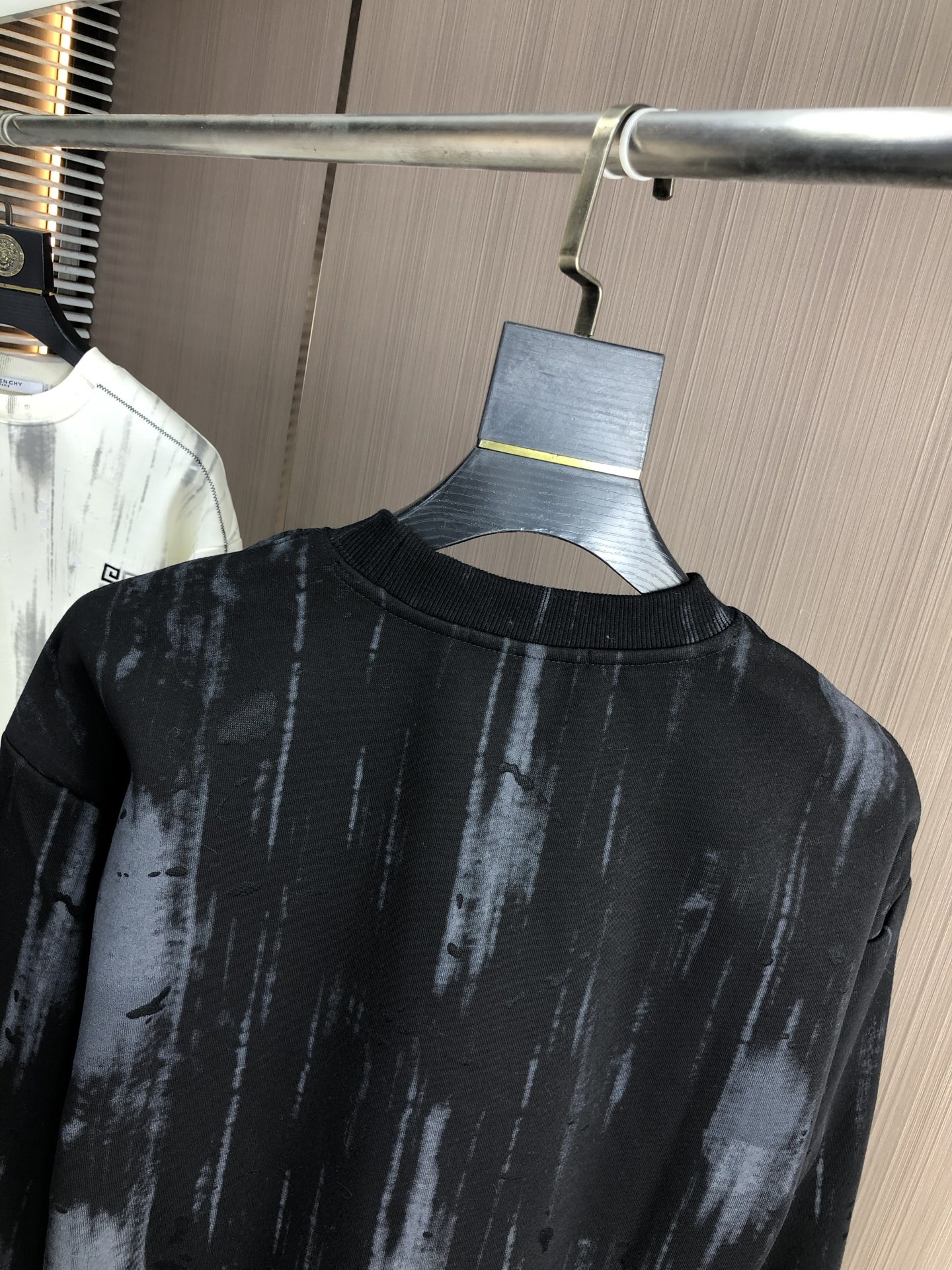 。纪梵希。2025秋冬新款字母logo针织棉卫衣T恤 渠道精品！都市系列产物，奢华程度满分的字母logo