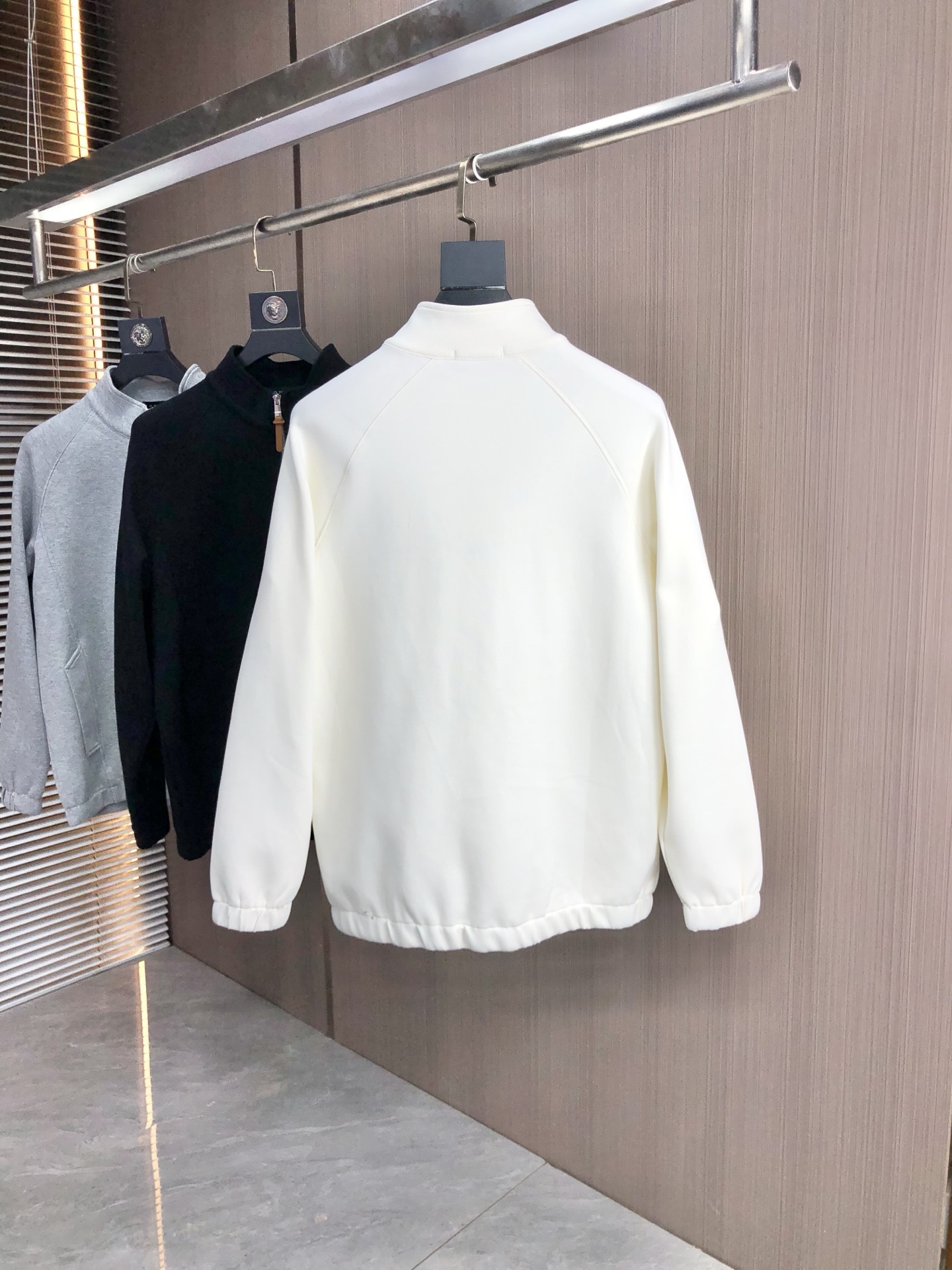 。Gucci。2025秋冬新款字母logo针织棉卫衣T恤 渠道精品！都市系列产物，奢华程度满分的字母lo