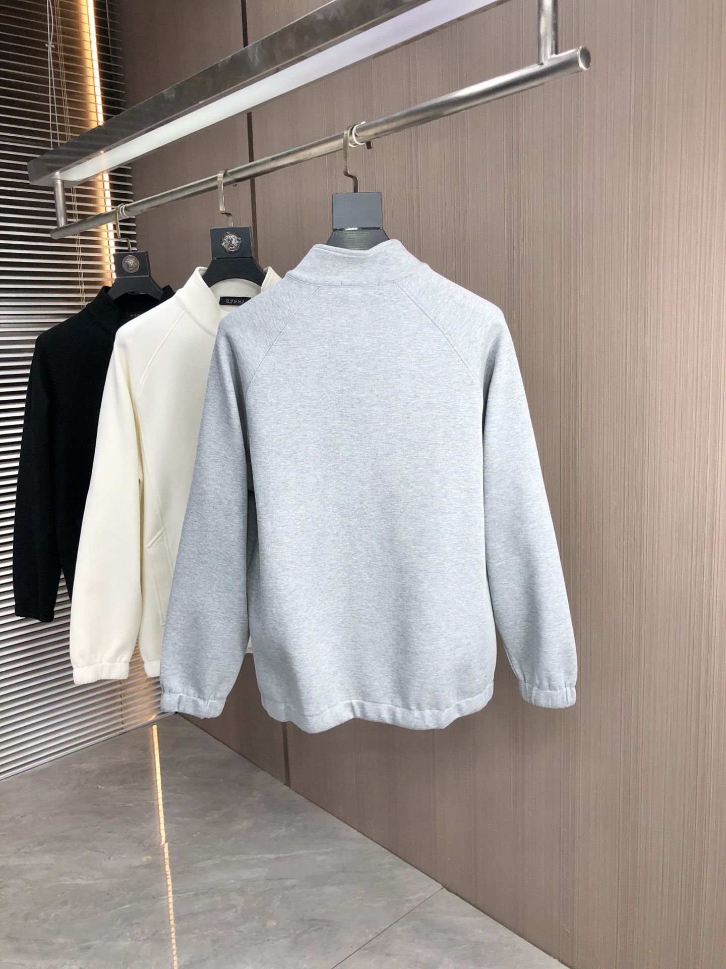 。Gucci。2025秋冬新款字母logo针织棉卫衣T恤 渠道精品！都市系列产物，奢华程度满分的字母lo