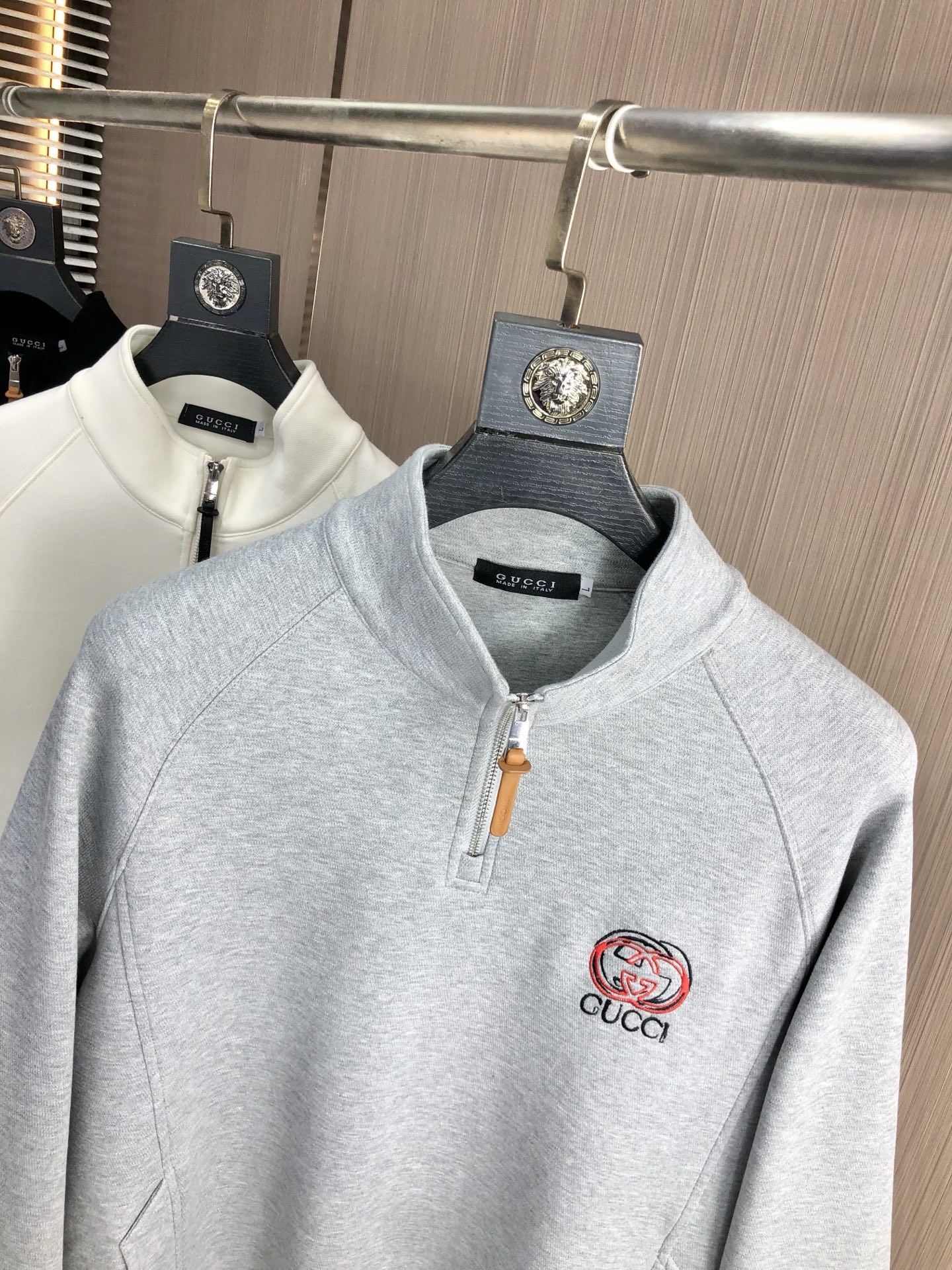 。Gucci。2025秋冬新款字母logo针织棉卫衣T恤 渠道精品！都市系列产物，奢华程度满分的字母lo