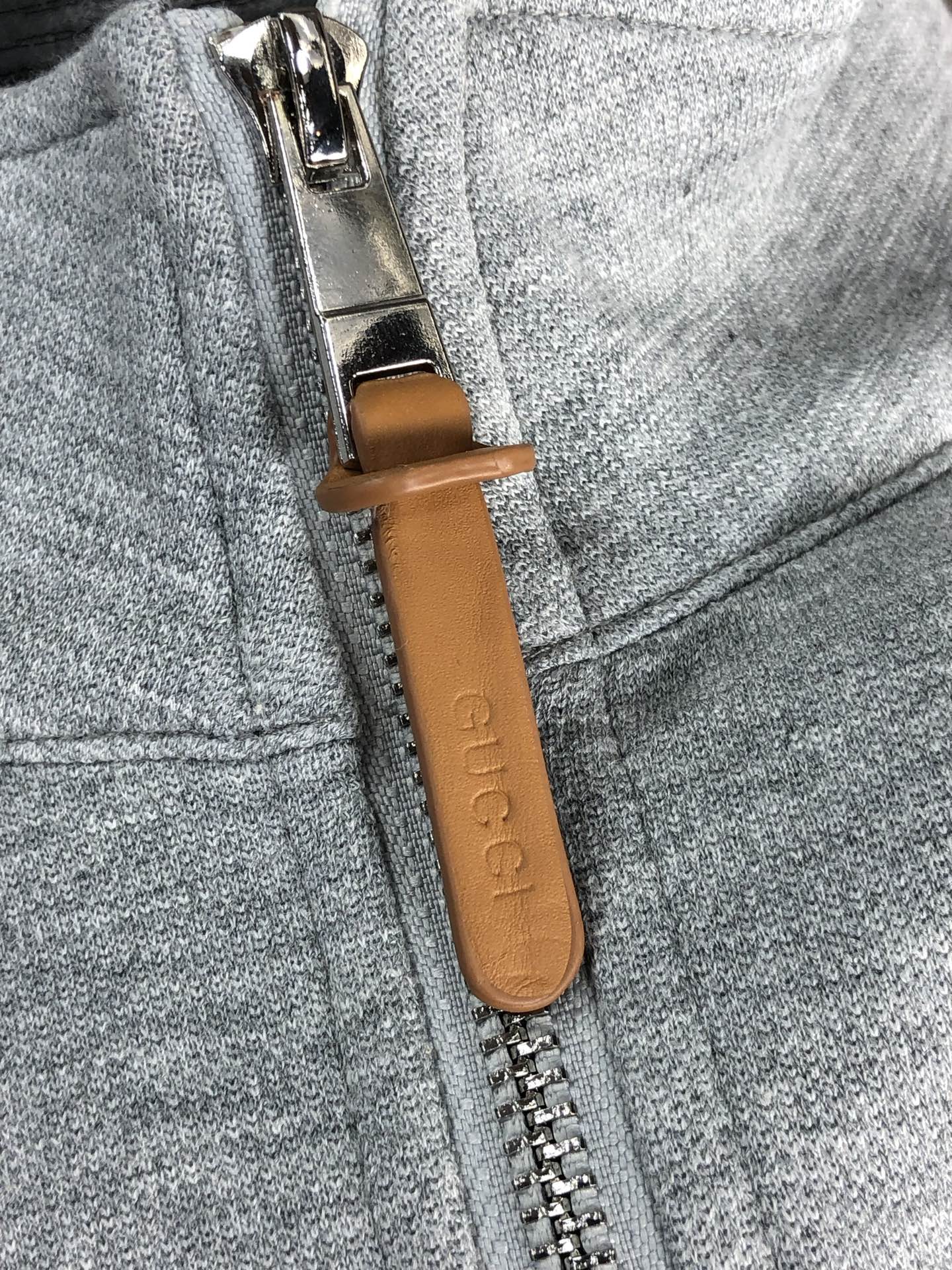 。Gucci。2025秋冬新款字母logo针织棉卫衣T恤 渠道精品！都市系列产物，奢华程度满分的字母lo