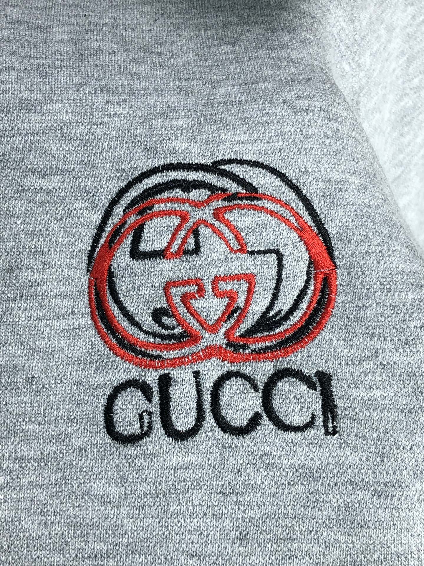 。Gucci。2025秋冬新款字母logo针织棉卫衣T恤 渠道精品！都市系列产物，奢华程度满分的字母lo