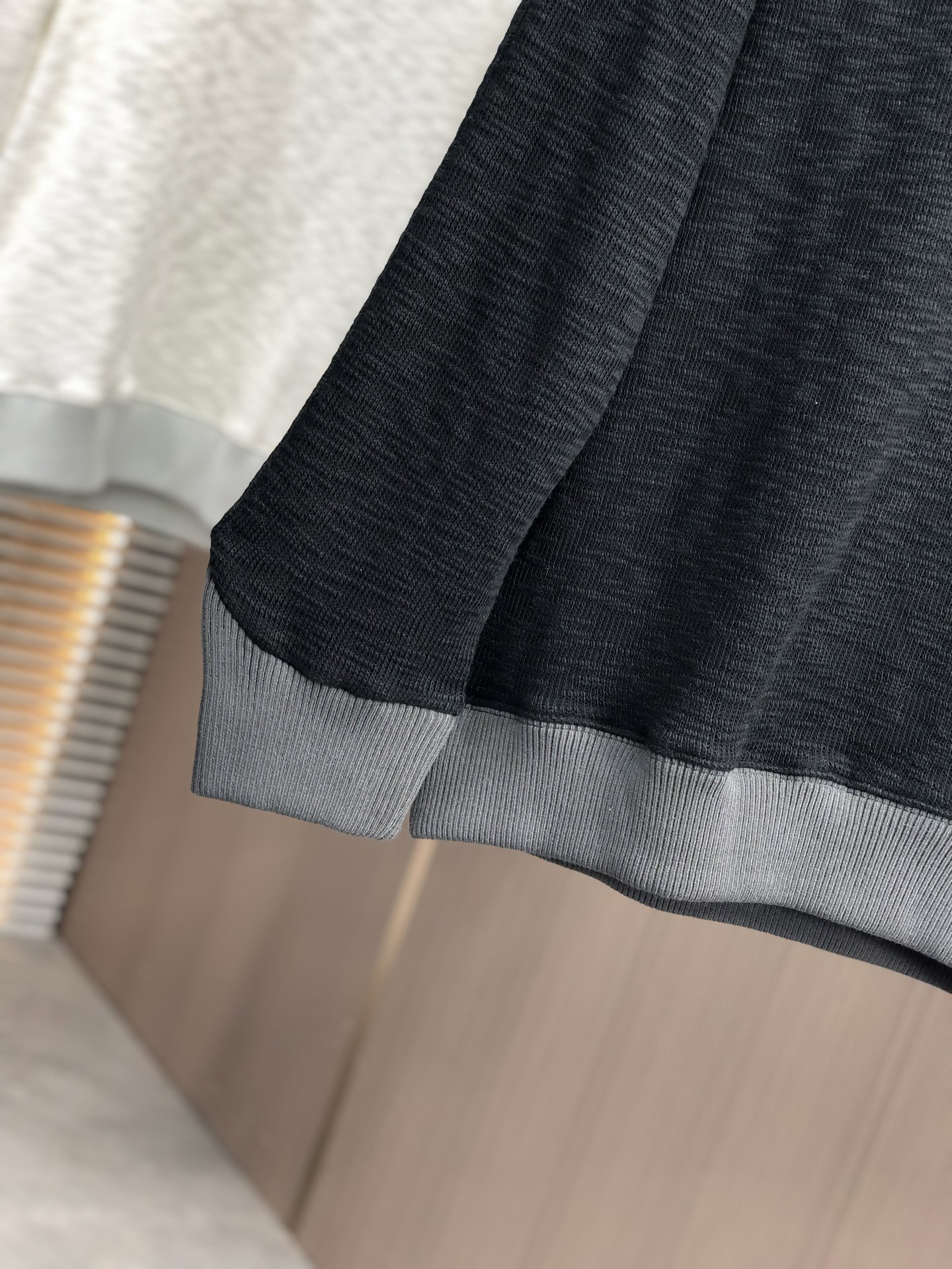 。芬迪。2025秋冬新款字母logo针织棉卫衣T恤 渠道精品！都市系列产物，奢华程度满分的字母logo元