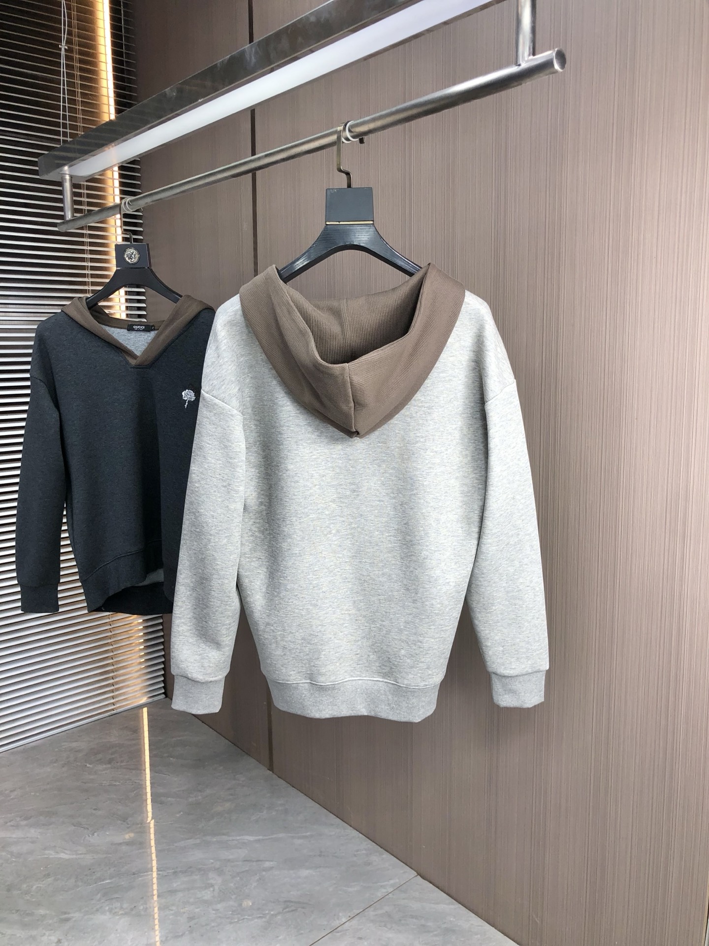 。Gucci。2025秋冬新款字母logo针织棉卫衣T恤 渠道精品！都市系列产物，奢华程度满分的字母lo