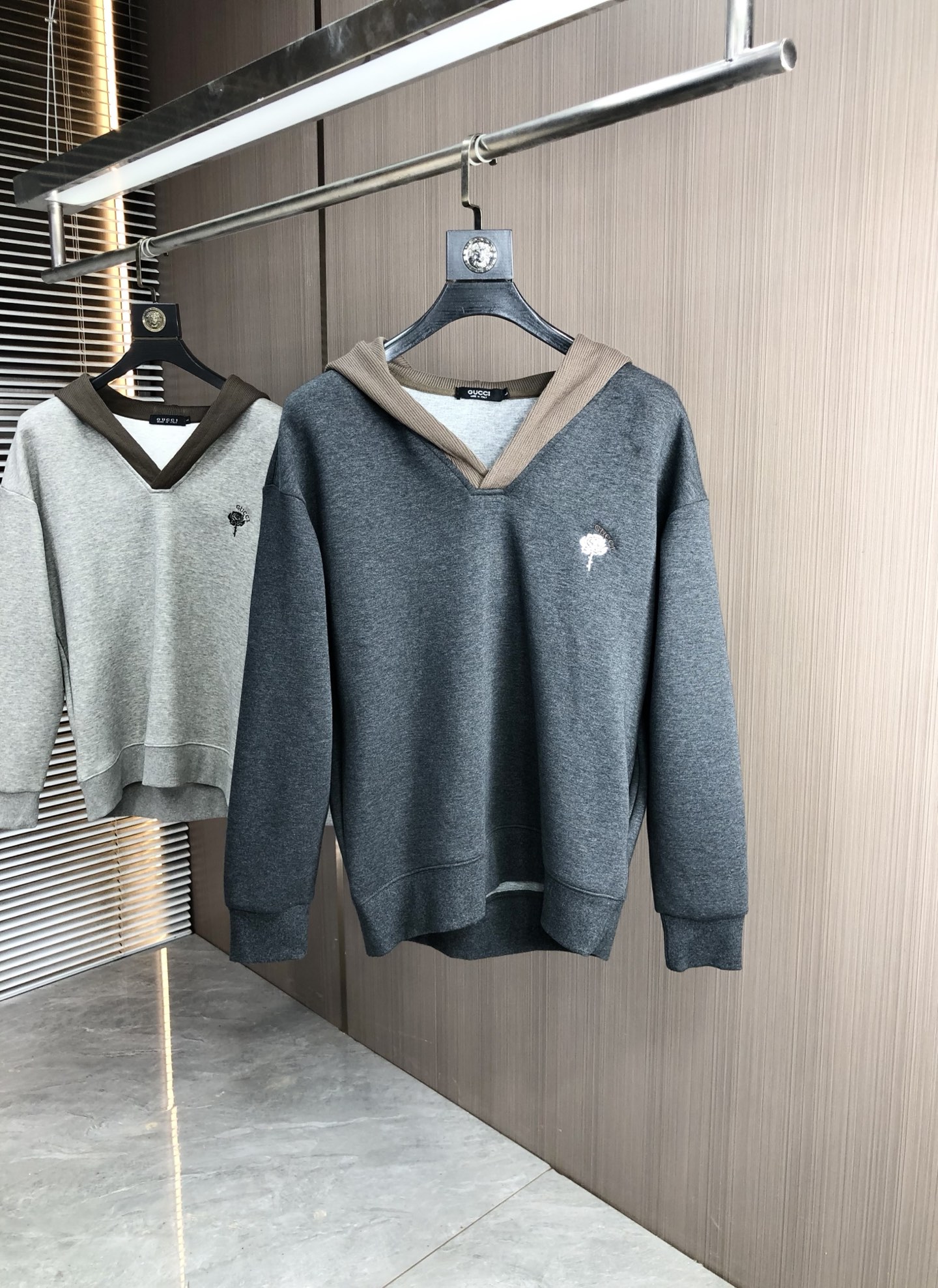 。Gucci。2025秋冬新款字母logo针织棉卫衣T恤 渠道精品！都市系列产物，奢华程度满分的字母lo