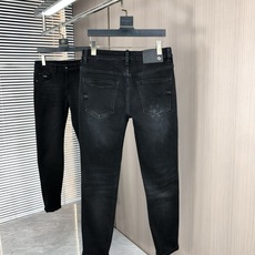 。Lv。2025秋冬高级时装感,超柔牛仔面料 , 浅色洗水牛仔裤。面料很特殊,超细精仿棉纱混纺,超柔舒适 。Lv。2025秋冬高级时装感,超柔牛仔面料 , 浅色洗水牛仔裤。面料很特殊,超细精仿棉纱混纺,超柔舒适