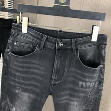 。Polo。2025秋冬高级时装感,超柔牛仔面料 , 浅色洗水牛仔裤。面料很特殊,超细精仿棉纱混纺,超柔 。Polo。2025秋冬高级时装感,超柔牛仔面料 , 浅色洗水牛仔裤。面料很特殊,超细精仿棉纱混纺,超柔