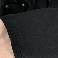 。Gucci。2025秋冬高级时装感,超柔牛仔面料 , 浅色洗水牛仔裤。面料很特殊,超细精仿棉纱混纺,超 。Gucci。2025秋冬高级时装感,超柔牛仔面料 , 浅色洗水牛仔裤。面料很特殊,超细精仿棉纱混纺,超