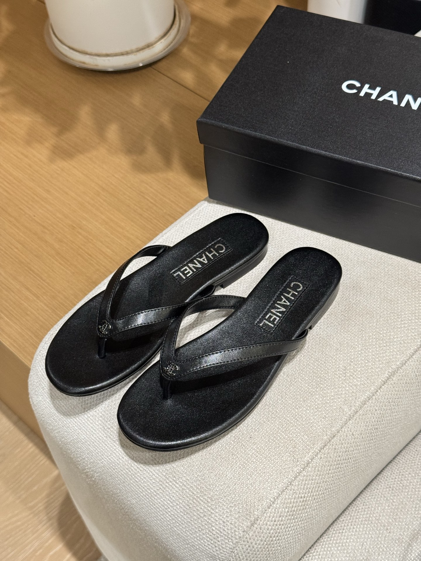CHANEL Chanel 25s flip-flops modelos de auto-retención, fibras vegetales importados Parte inferior d
