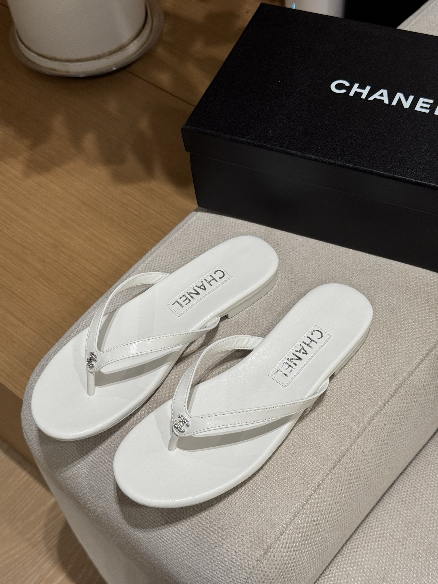 CHANEL Chanel 25s flip-flops modelos de auto-retención, fibras vegetales importados Parte inferior d