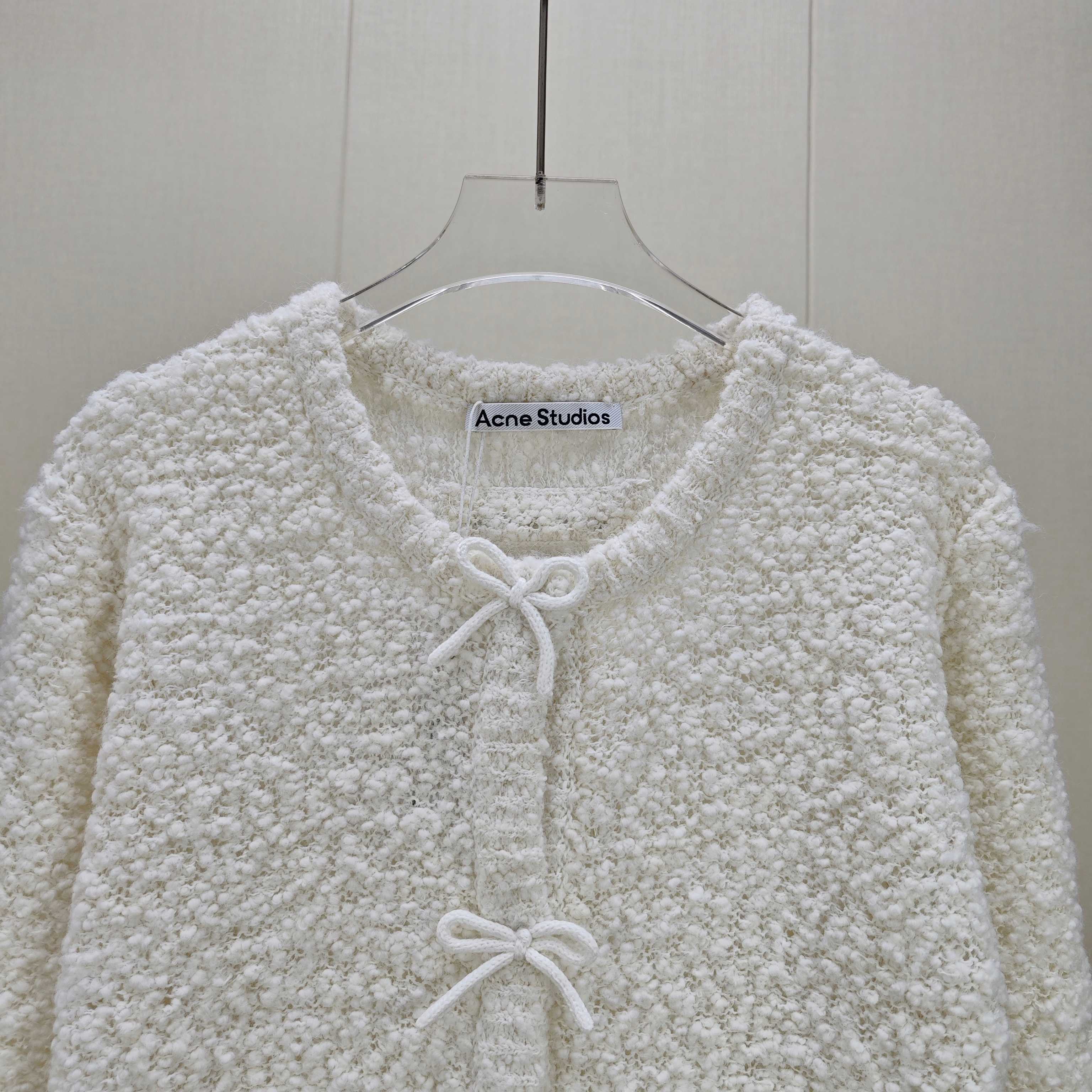 2025 New High-End Women’s Suit with Handmade Embroidered Butterflies in Mi White - 图片 3