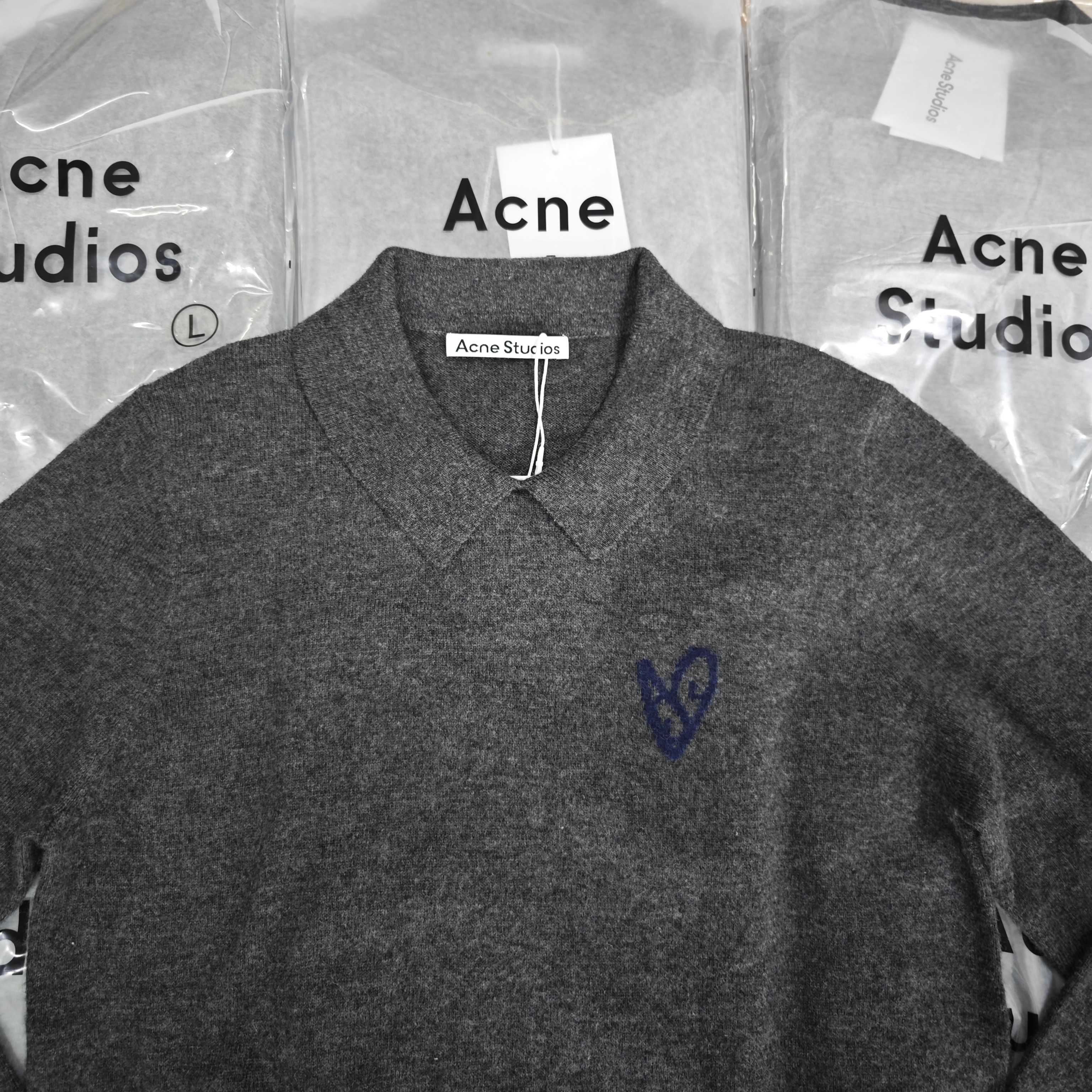 “High-End Quality Women’s Clothes: ACNE25 Heart-Weaving Wool Needles for Autumn in Dark Ash and Khaki” - 图片 7
