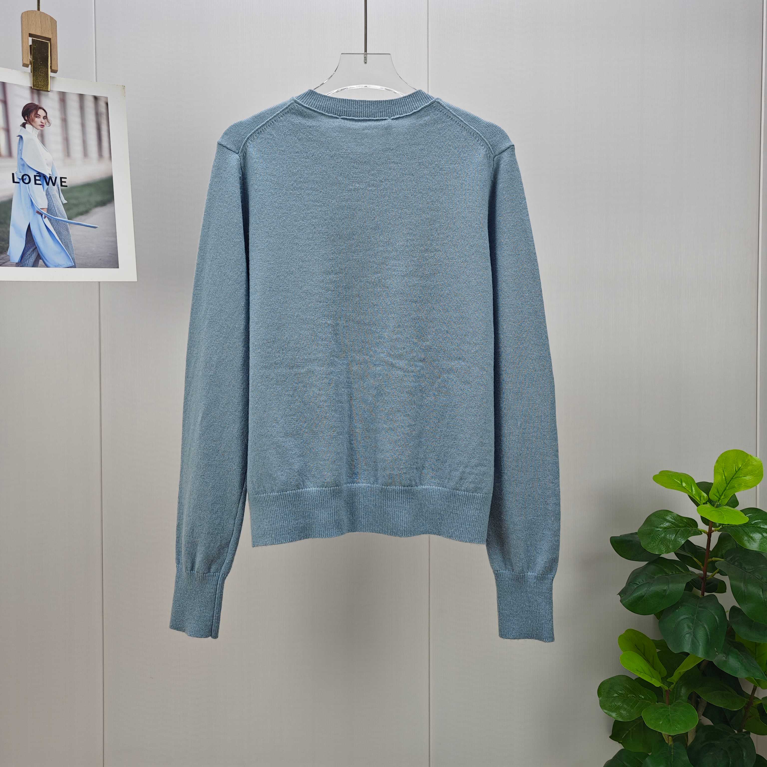 “High-End Women’s Suit: Custom Mosaic Fabric, Soft Washable Wool, New AC Autumn/Winter Version” - 图片 2