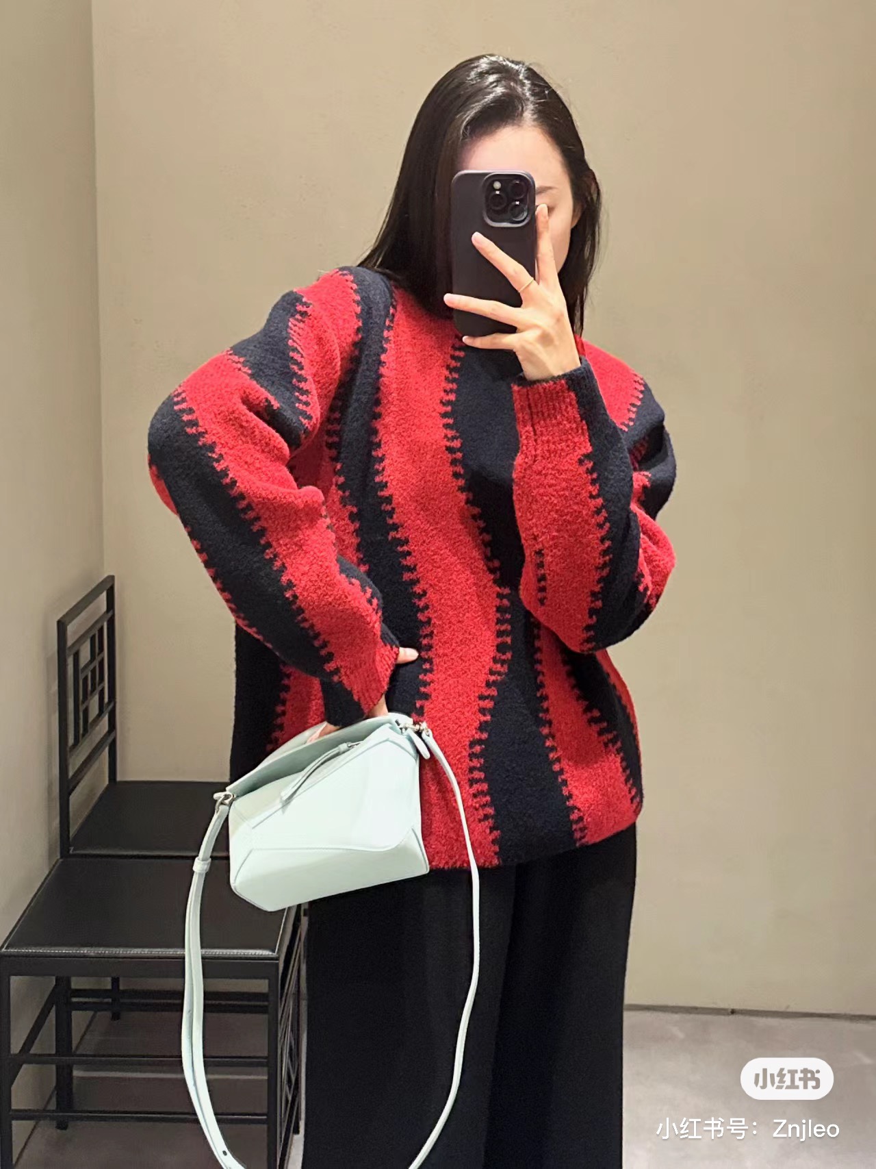 NO:342408,Luojia uzzle Glacier Blue is super beautiful. The small one has a large capacity!  ,New Puzzle Edge (mini),loewe19860909罗家uzzle冰川蓝 超级好看 小小一只容量很大哦！,新款Puzzle Edge（迷你）,loewe,Bag