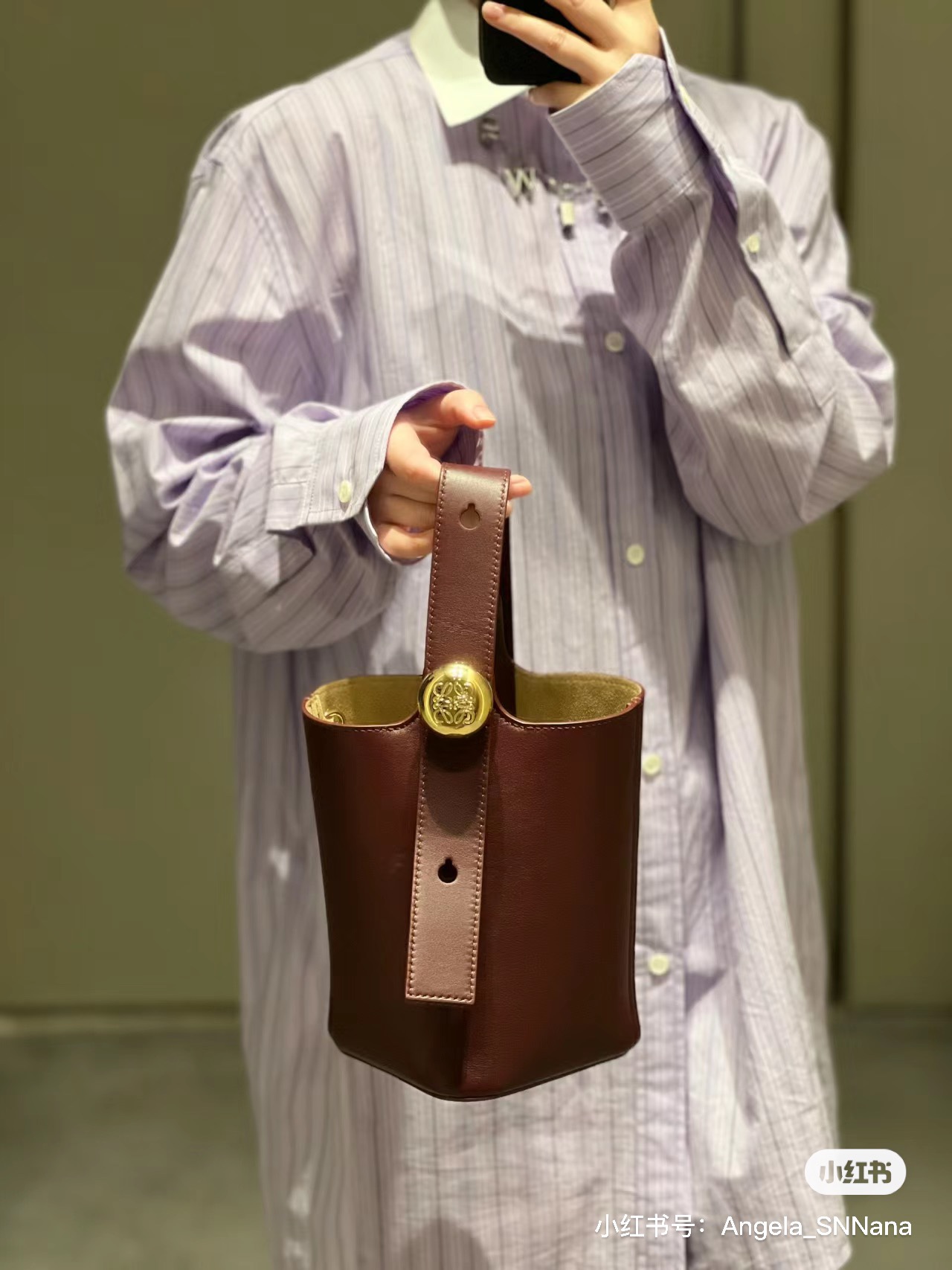 NO:342991,New bucket bags, fashionable items, must-have when going out~, new style     Pebble Bucket bucket bags19860909新款水桶包 时髦单品 出街必备～,新款    Pebble Buc,Bag