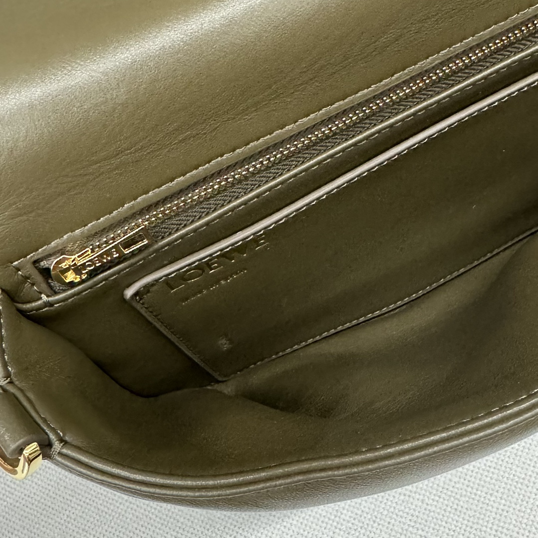 Loewe Puffer Goya Bag in Folded Shiny Nappa Leather with Chain - Olive Green 9 i1720961366 9541 1