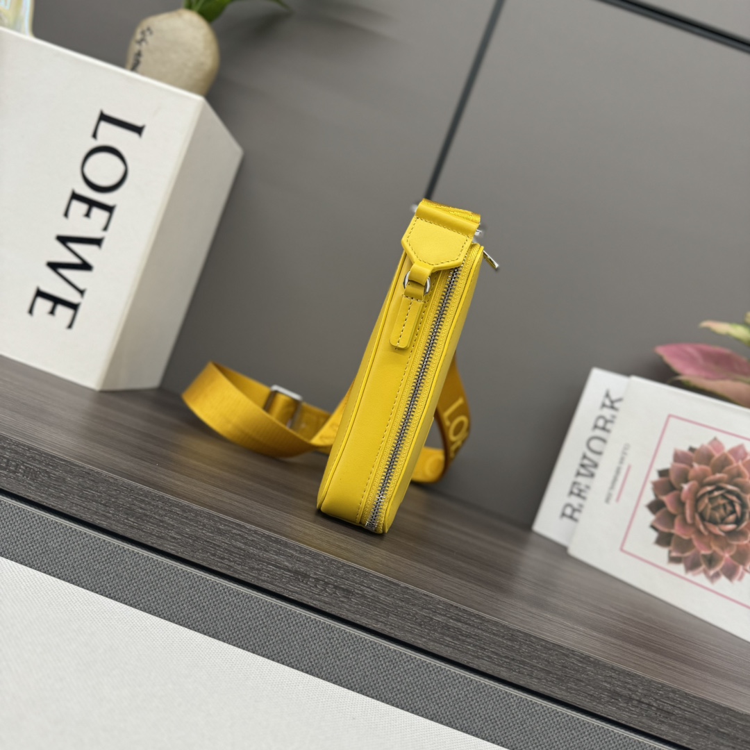 [Loewe Women