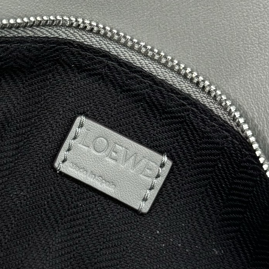 Loewe Puzzle Mini Leather Belt Bag Crossbody, Adjustable Strap, Gray 8 i1730218165 1151 4
