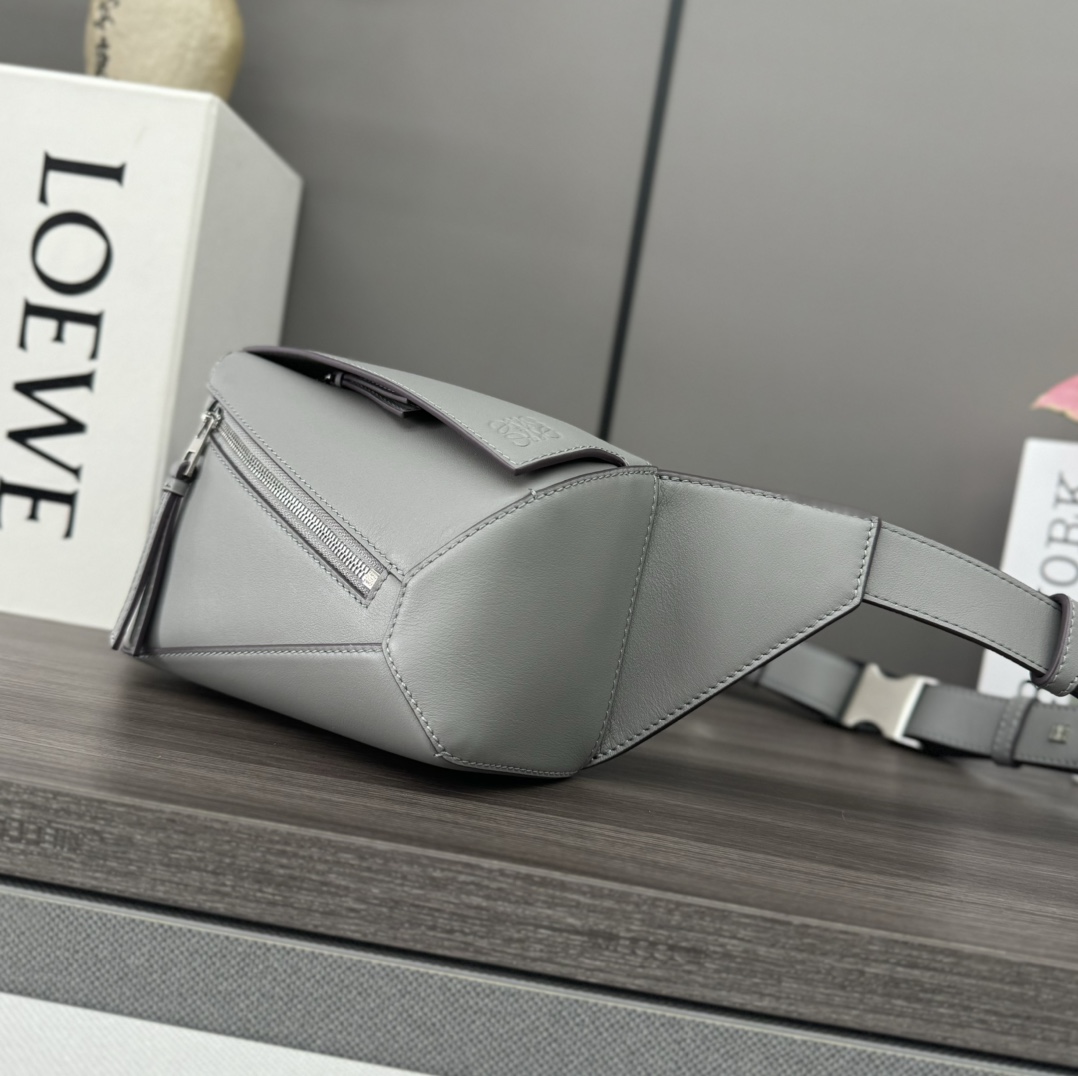 Loewe Puzzle Mini Leather Belt Bag Crossbody, Adjustable Strap, Gray 5 i1730218165 2887 0