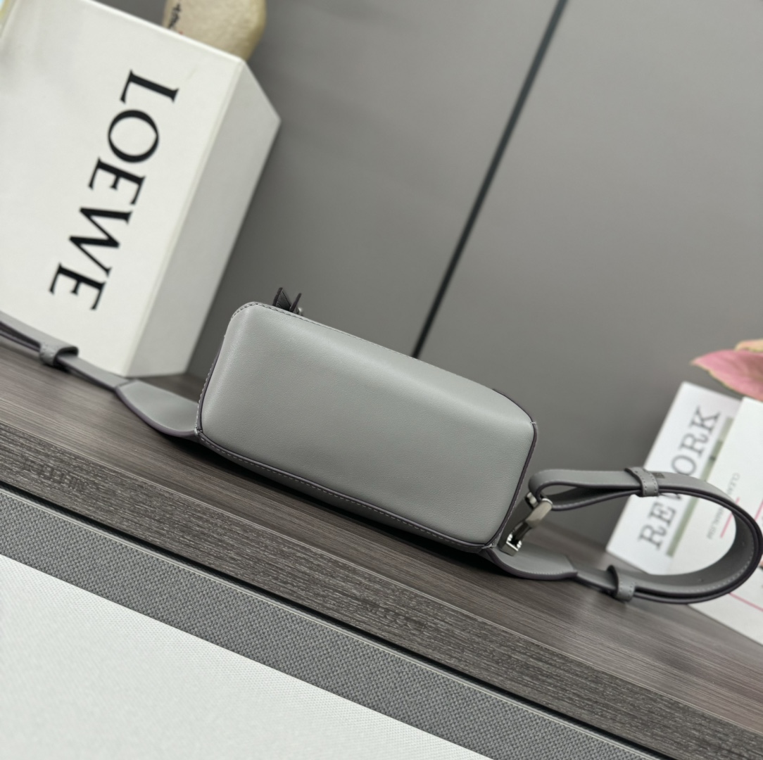 Loewe Puzzle Mini Leather Belt Bag Crossbody, Adjustable Strap, Gray 4 i1730218165 5752 1