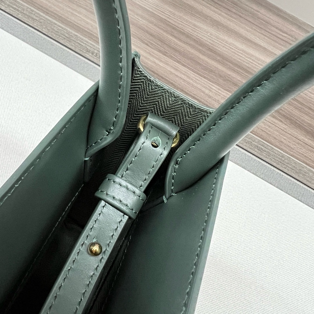 Bolso LOEWE Bolso sobre LOEWE — photo 8