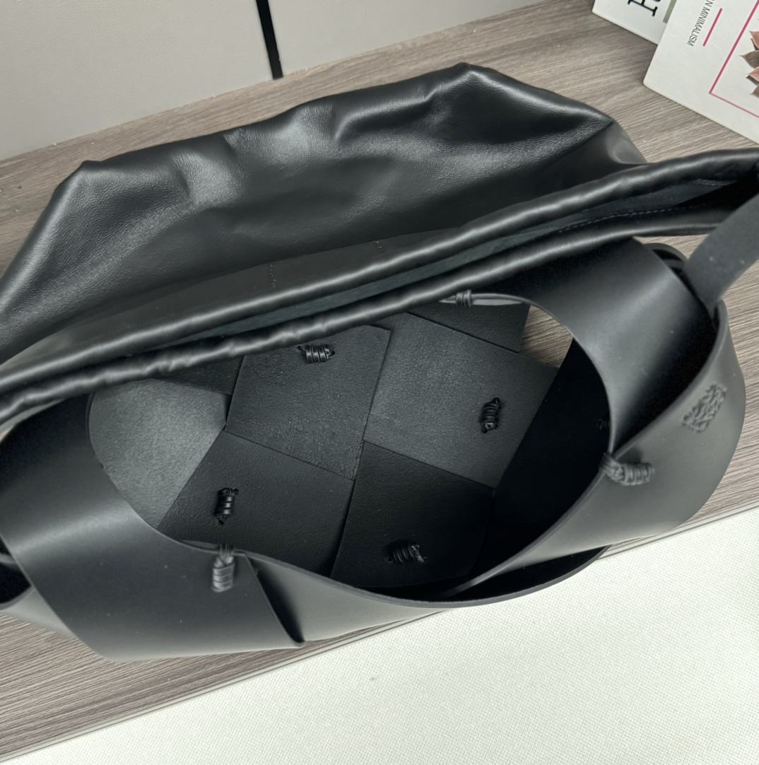 Roger Vivier 艺术家合作系列 手袋包 9