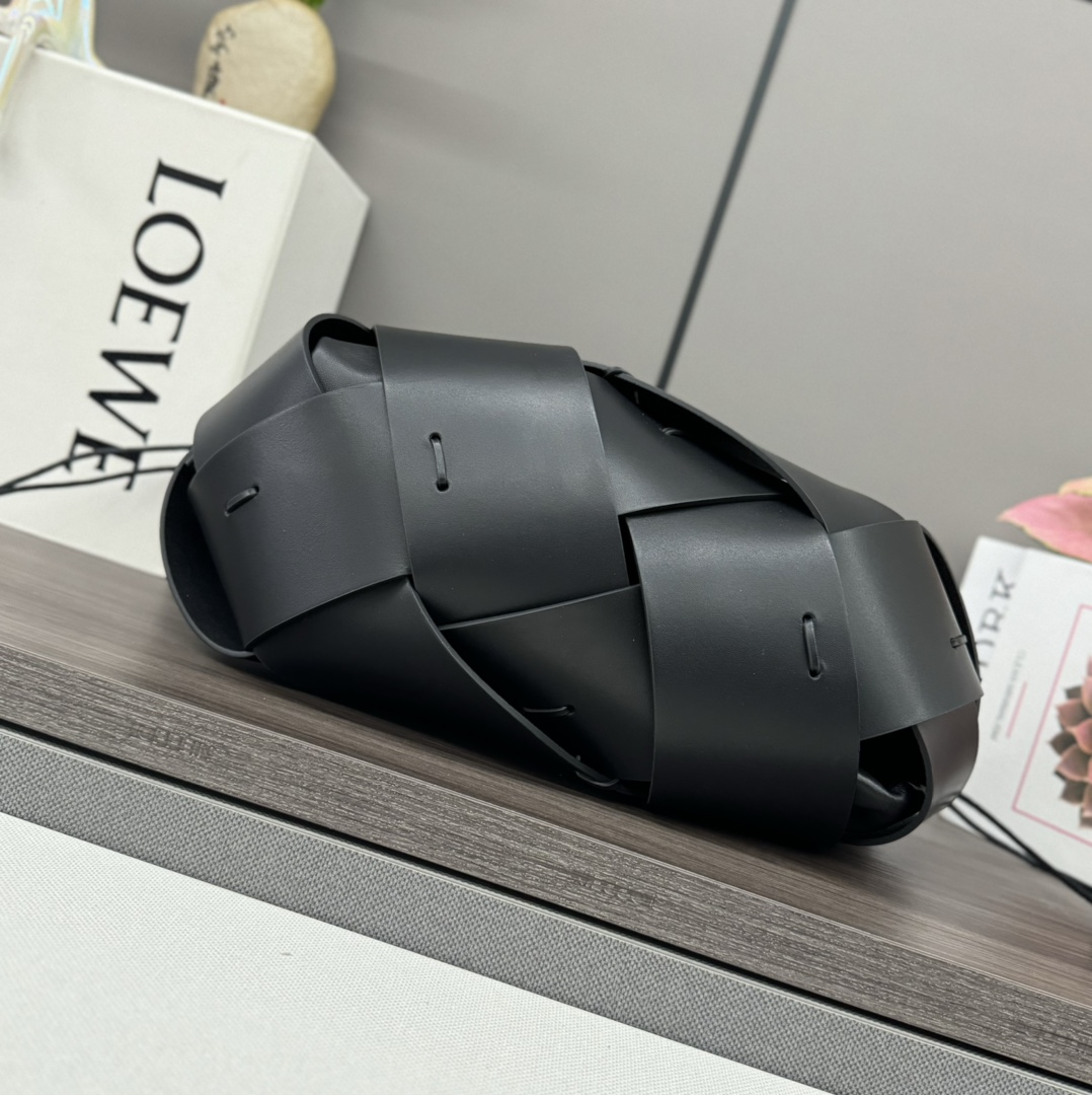 Roger Vivier 艺术家合作系列 手袋包 4