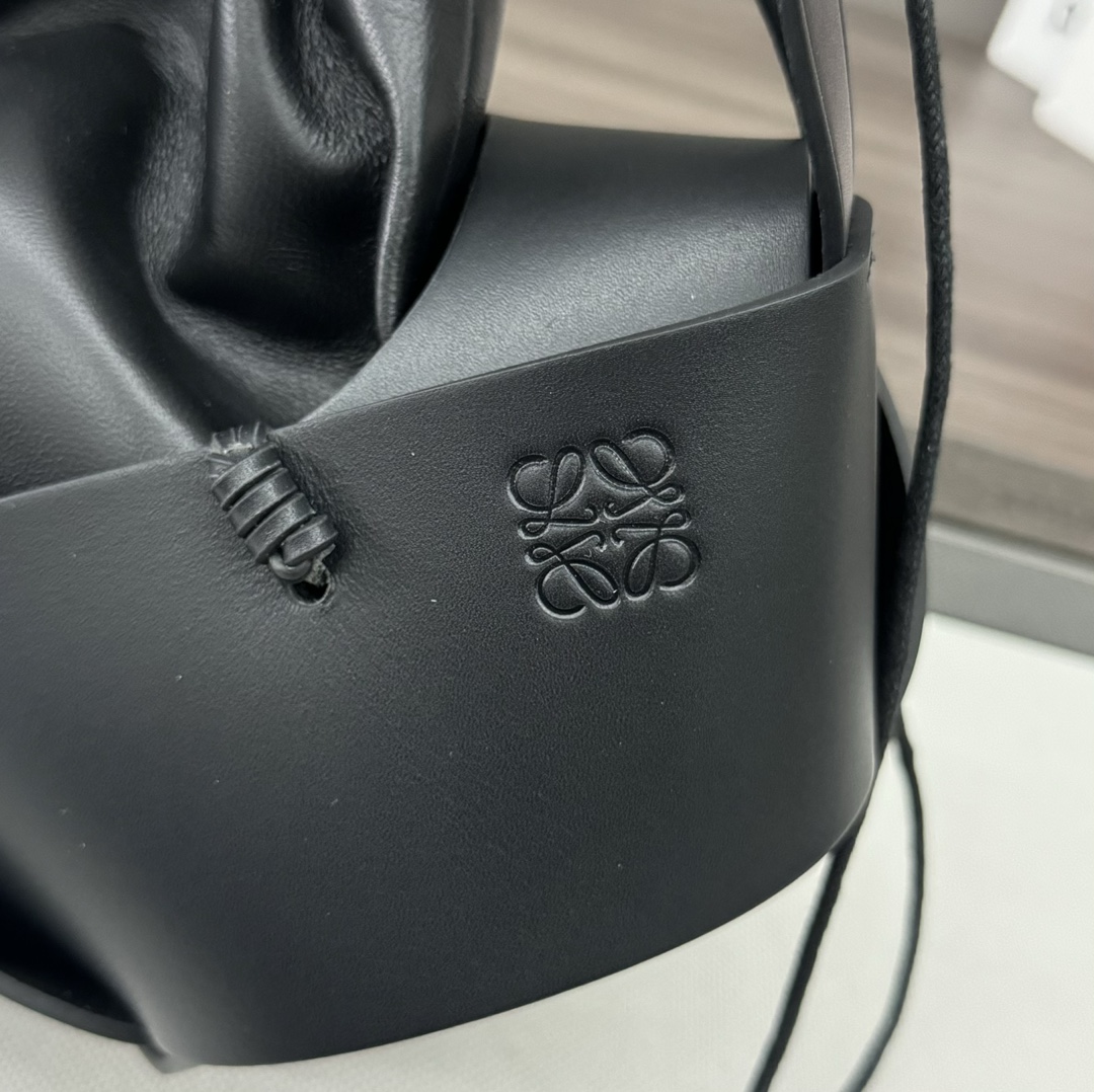 Roger Vivier 艺术家合作系列 手袋包 5