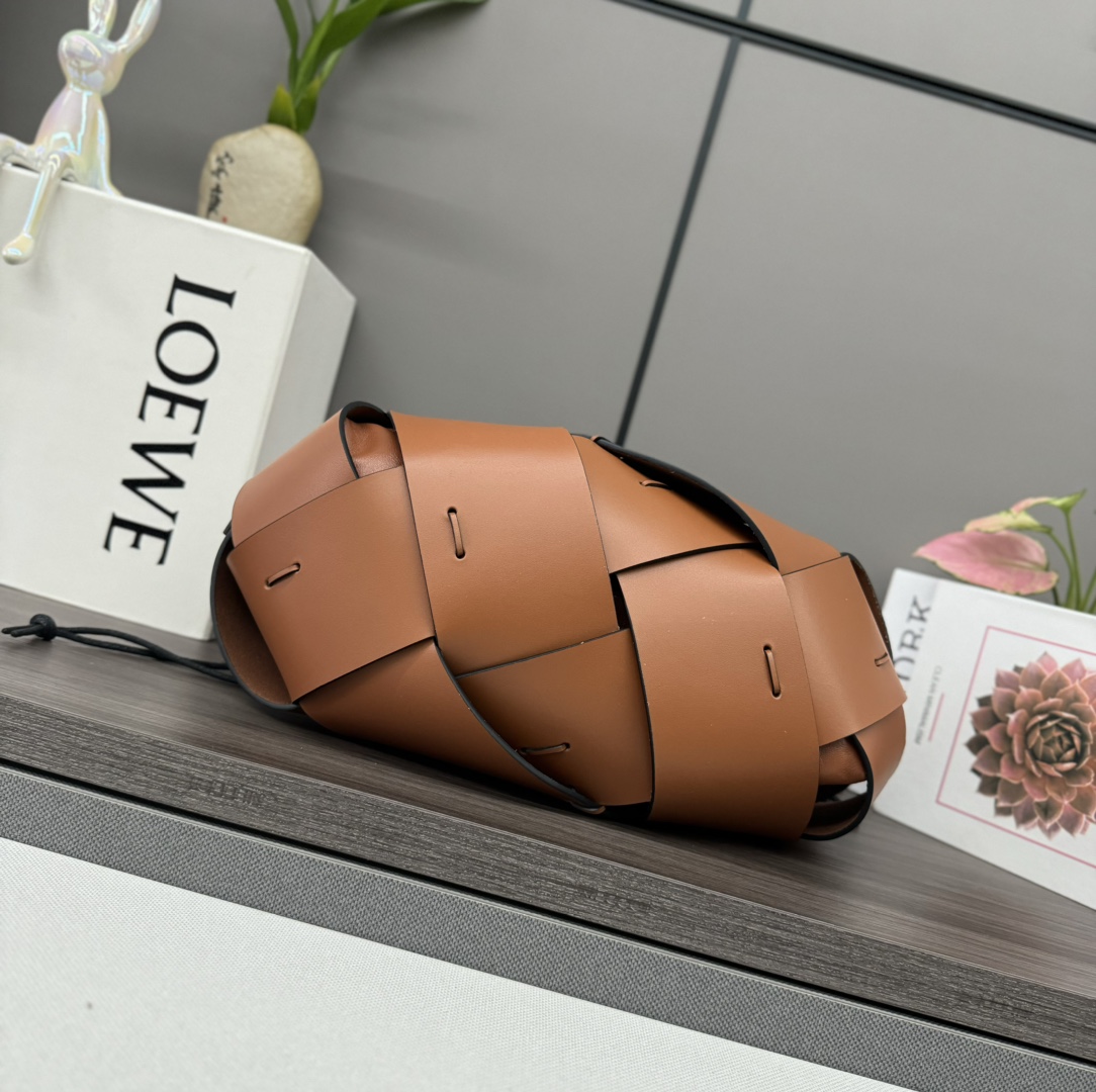 Roger Vivier 艺术家合作系列 手袋包 4