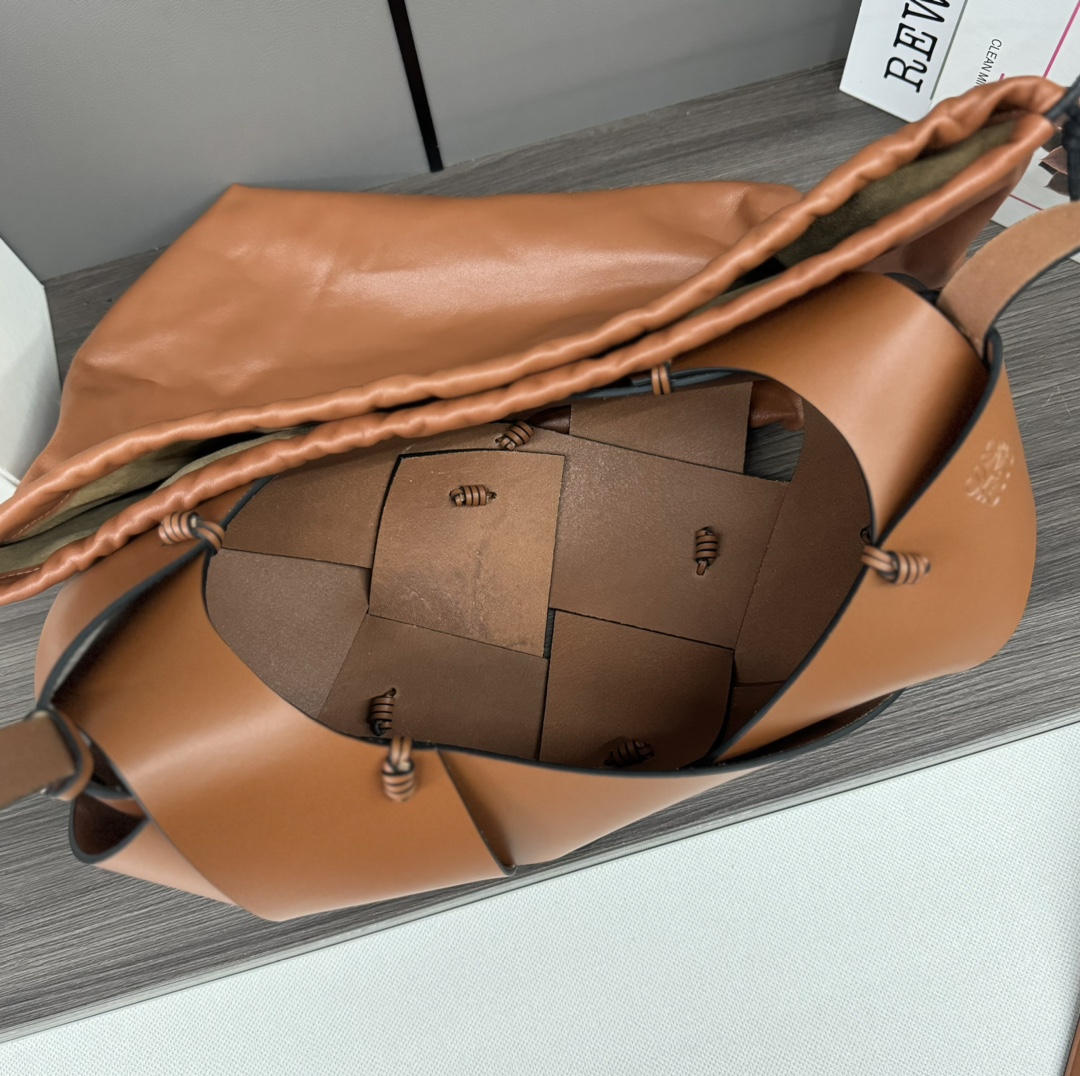 Roger Vivier 艺术家合作系列 手袋包 9