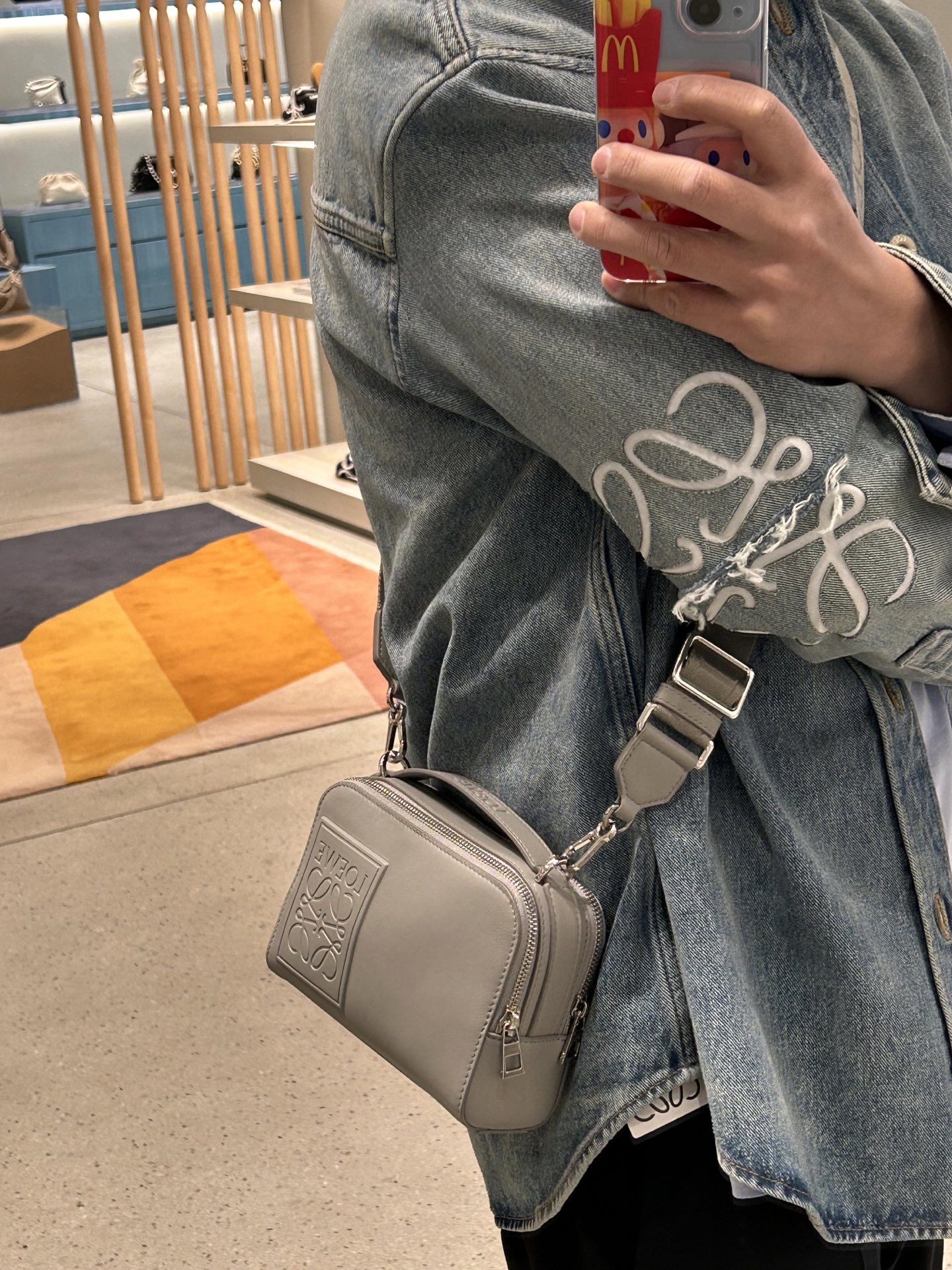 NO:193494,New Camera Bag Latest Color Silver Gray, New Small Box Camera Bag19860909新款 相机包 最新配色 银灰色,新款 小盒子 相机包,Bag