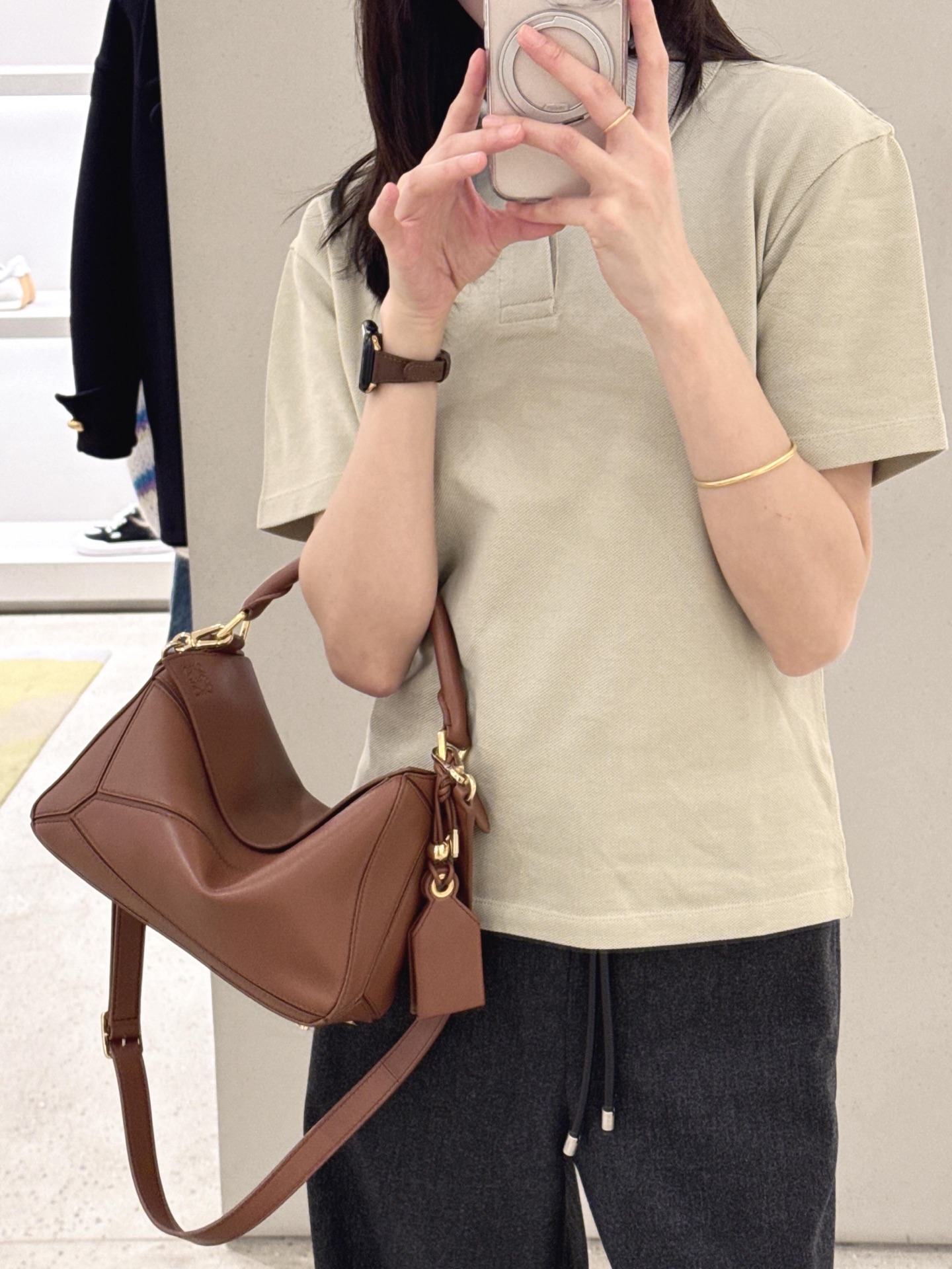 Loewe Puzzle Small Bag, Walnut Nappa Leather, Lightweight Commute Essential 4 i1743439872916 9920 0 3
