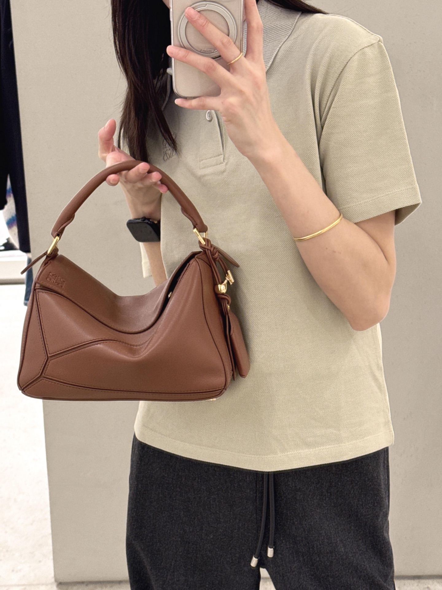 Loewe Puzzle Small Bag, Walnut Nappa Leather, Lightweight Commute Essential 5 i1743439872973 7474 0 4