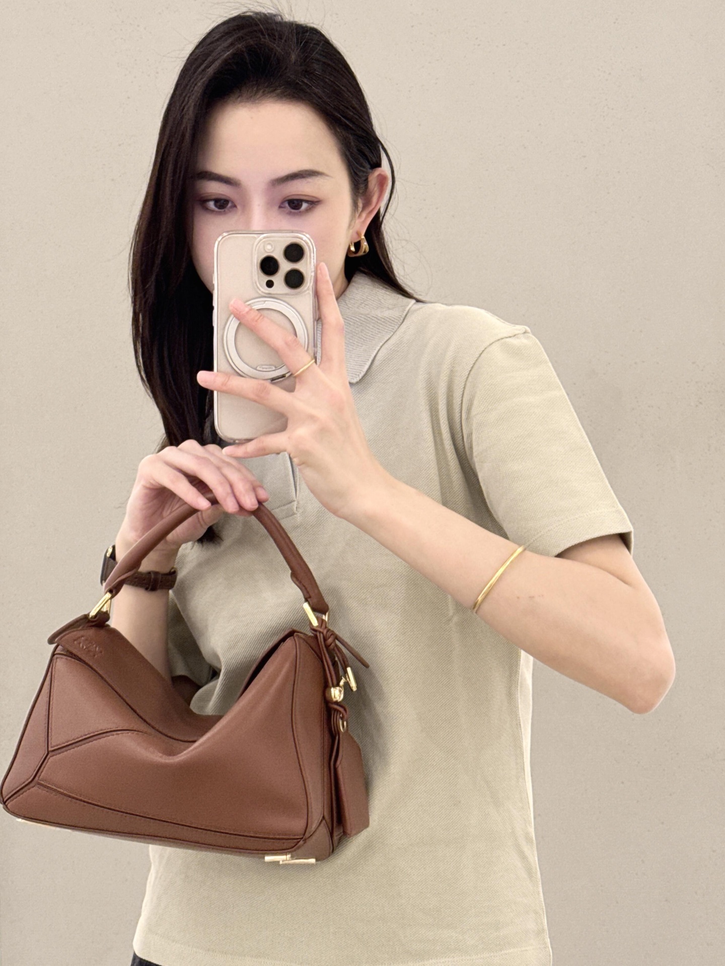 Loewe Puzzle Small Bag, Walnut Nappa Leather, Lightweight Commute Essential 2 i1743439891449 8233 0 1