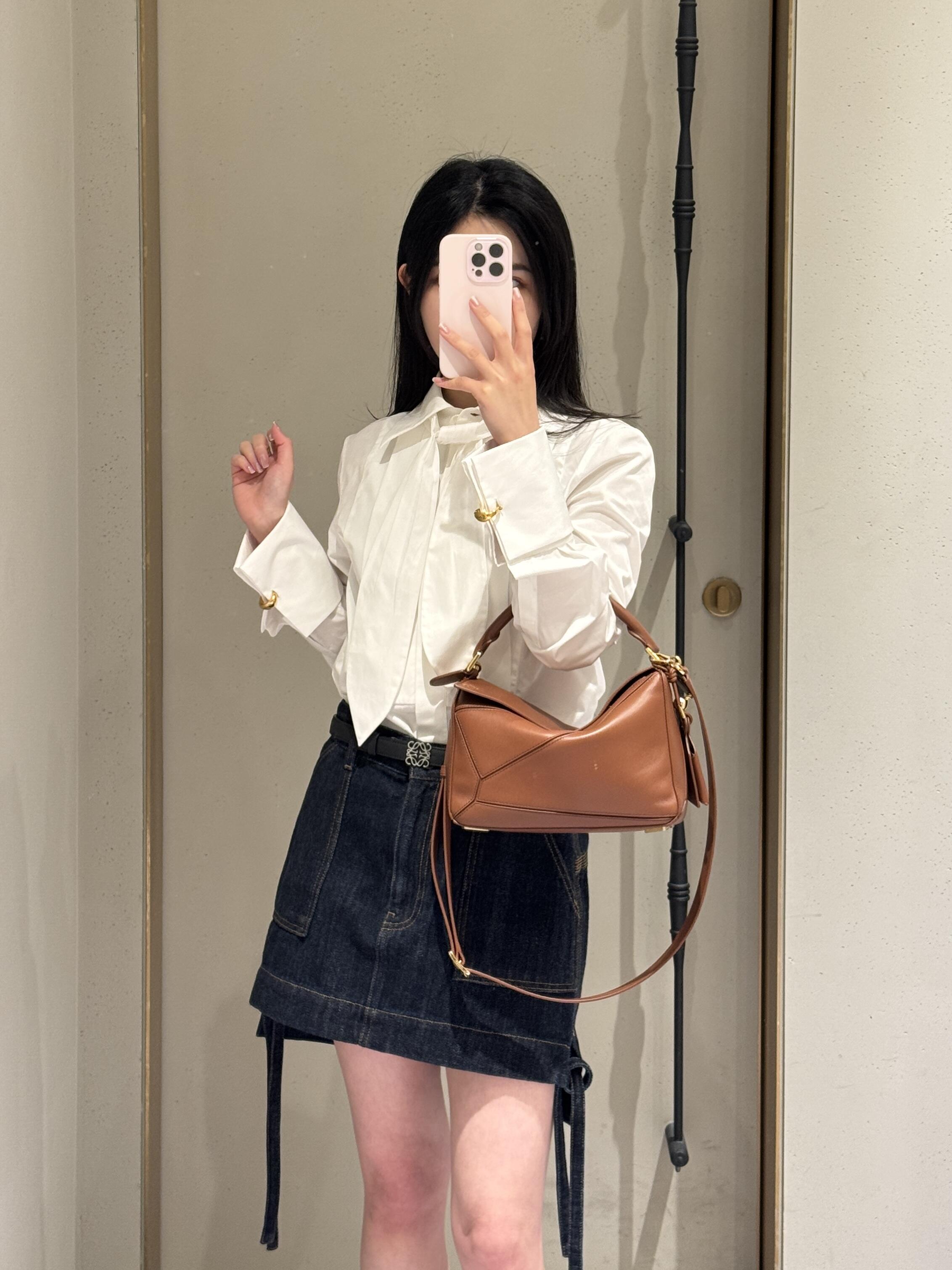 Puzzle Feather Light Nappa Leather Handbag Top Handle Bag 3 i1743440397344 2560 0 2
