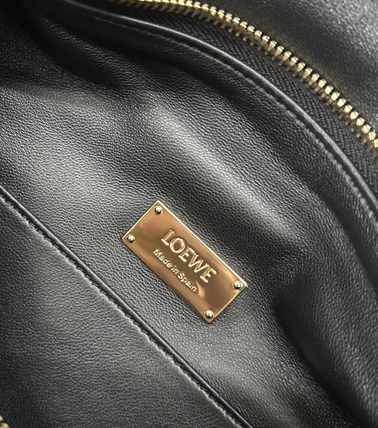 Loewe Puzzle Small Nappa Leather Featherlight Handbag, Black, 24 x 10.5 x 16.5 cm 10 i1743522120480 6913 0 8