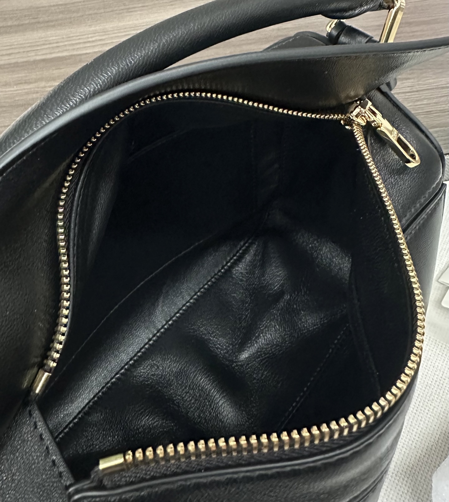Loewe Puzzle Small Nappa Leather Featherlight Handbag, Black, 24 x 10.5 x 16.5 cm 9 i1743522124985 8001 0 7