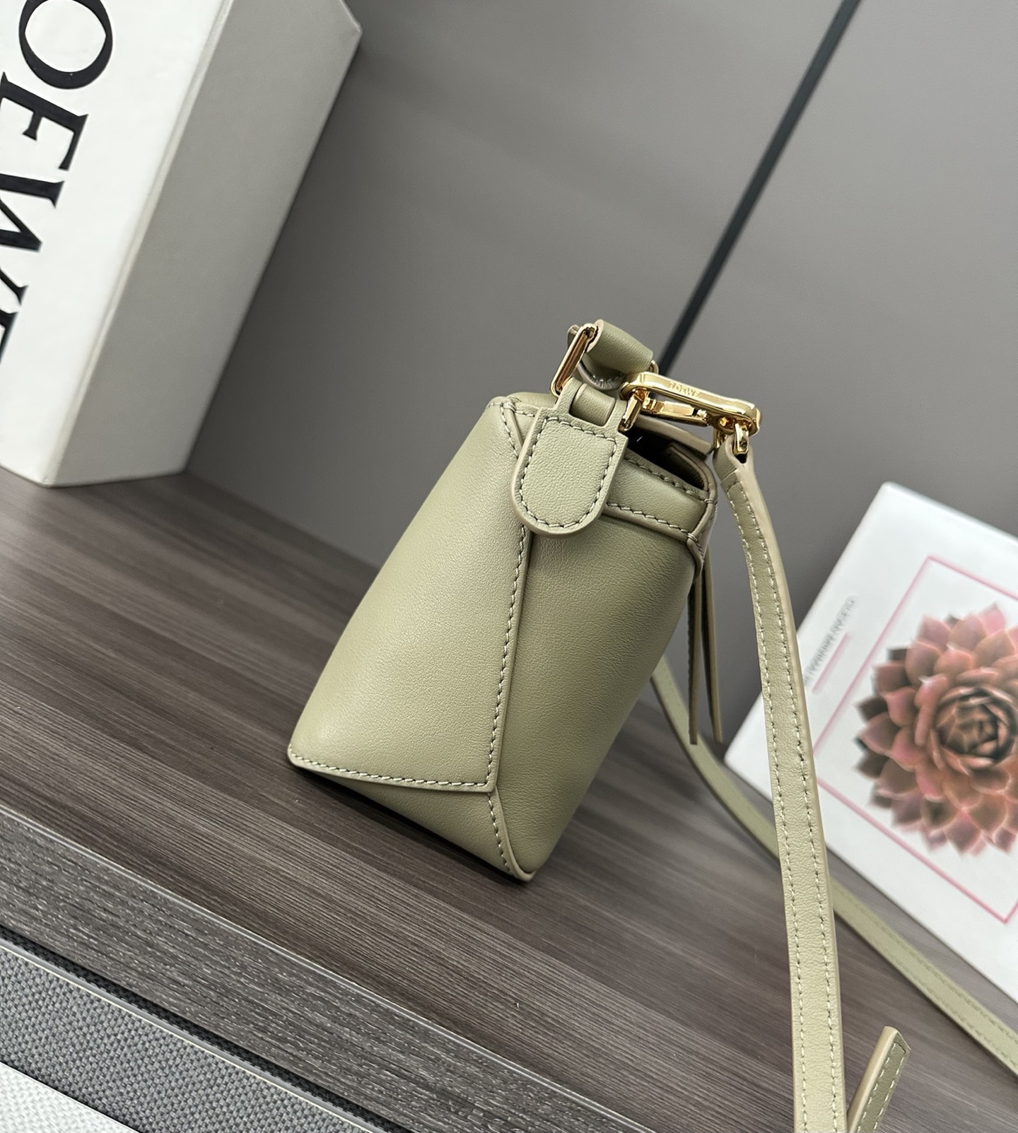 Loewe L⊚℮w℮ 最新 Puzzle手袋𝑳家