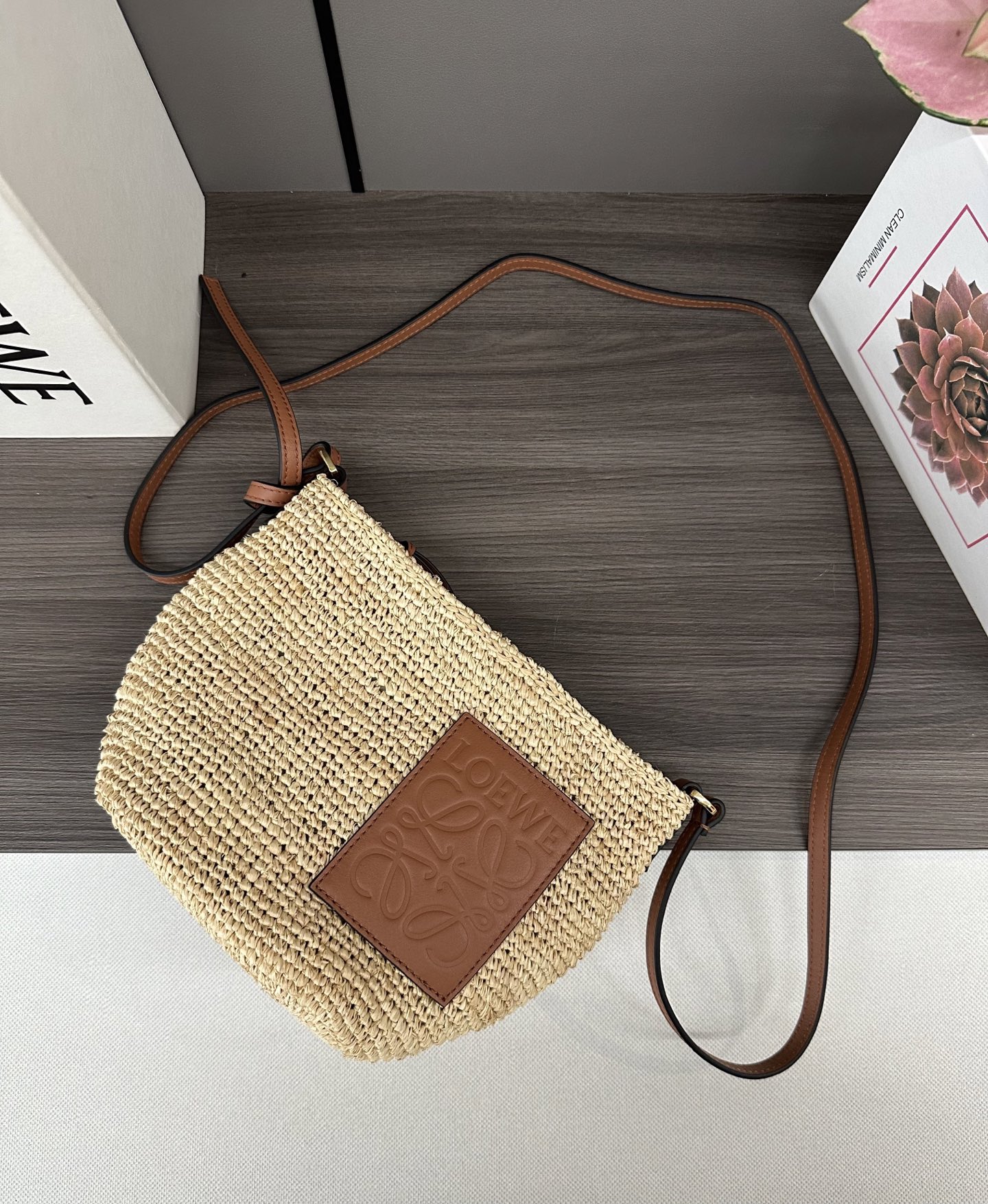 Loewe Slit Pochette Raffia and Leather Crossbody Bag - Natural/Tan 5 i1745428189980 7723 0 4