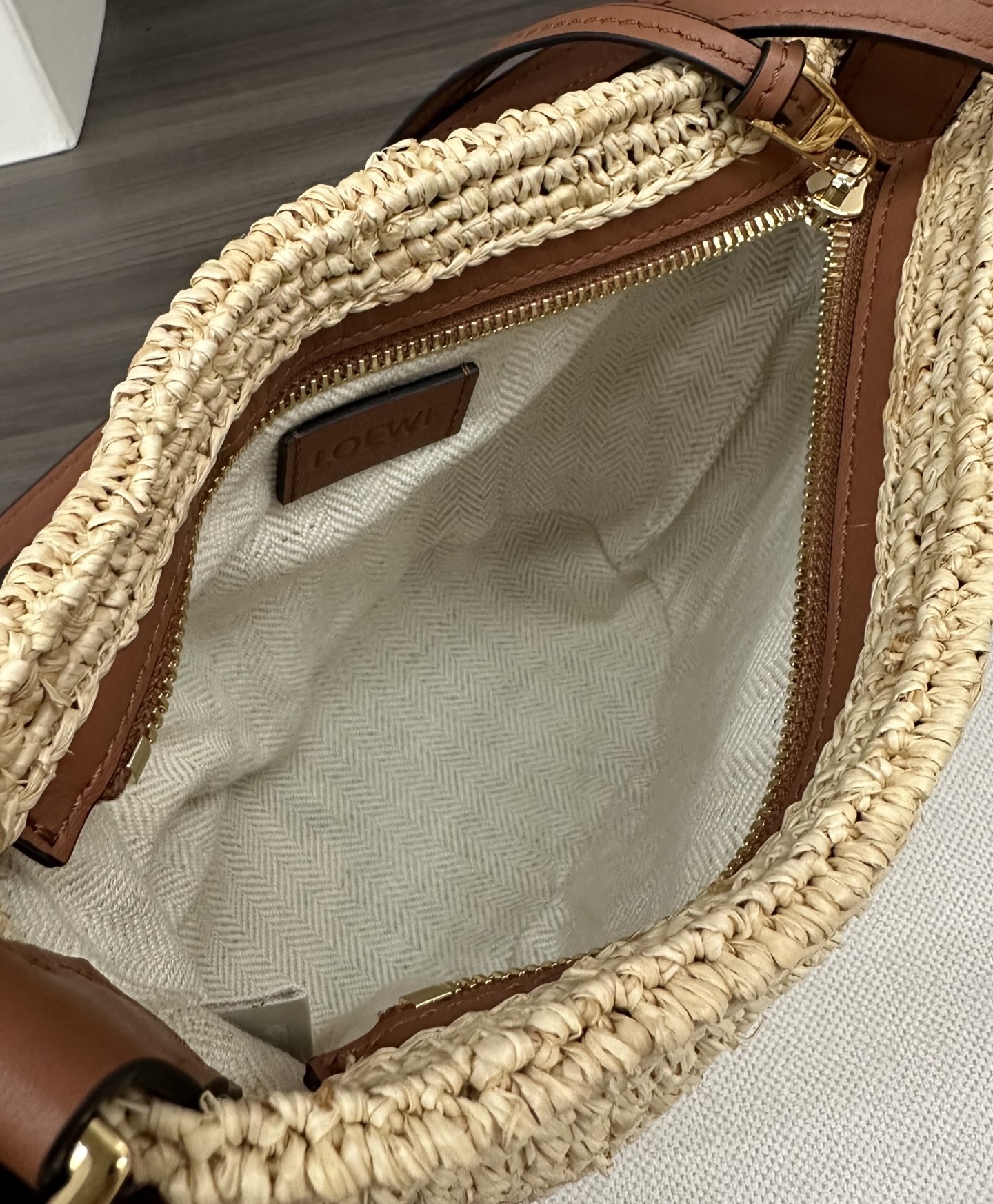 Loewe Slit Pochette Raffia and Leather Crossbody Bag - Natural/Tan 8 i1745428190002 4560 0 7