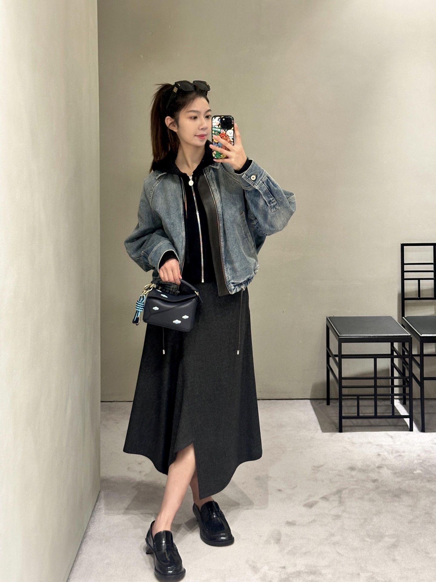 NO:193635,The same classic silhouette is auspicious cloud color matching. The slack feels full, Puzzle plain-patterned mini (mini)19860909同样经典廓形 这抹祥云配色 松弛感满分,Puzzle平纹mini（迷你）,Bag